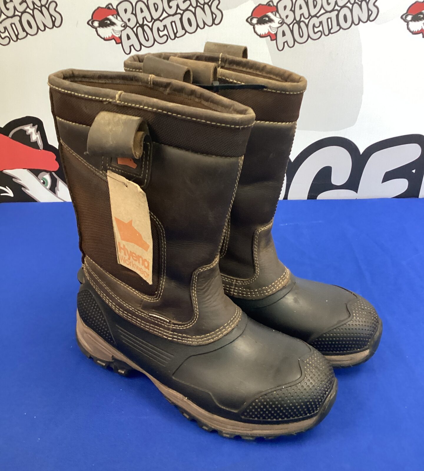 Pair of size 8 hyena workwear safety boots
