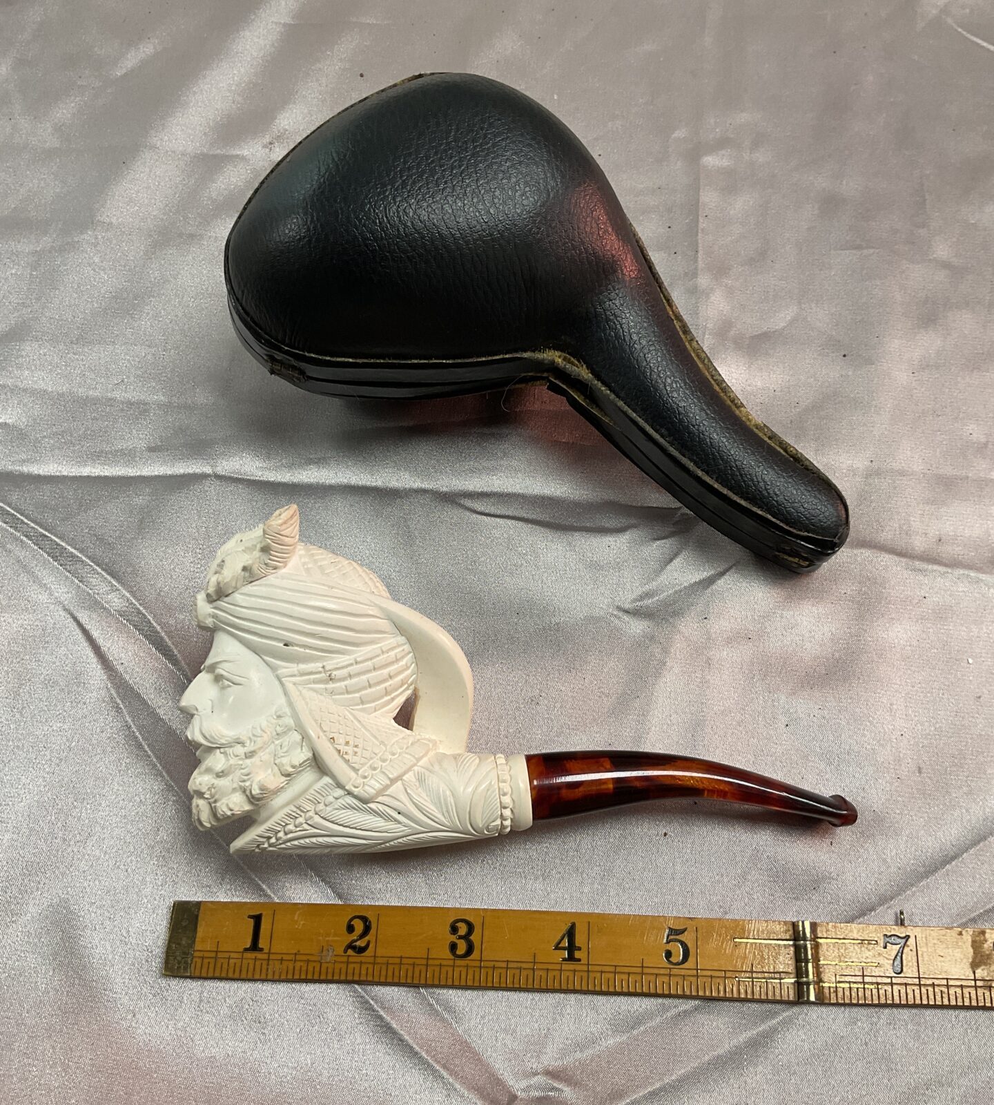 Antique Meerschaum pipe sultan Head with case