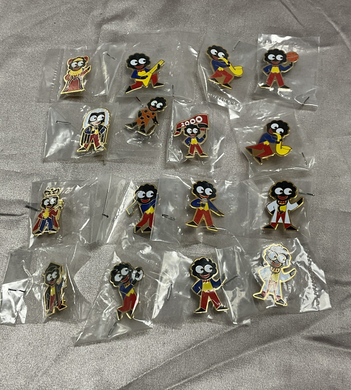 Collection of Sixteen Robertson Golly Badges