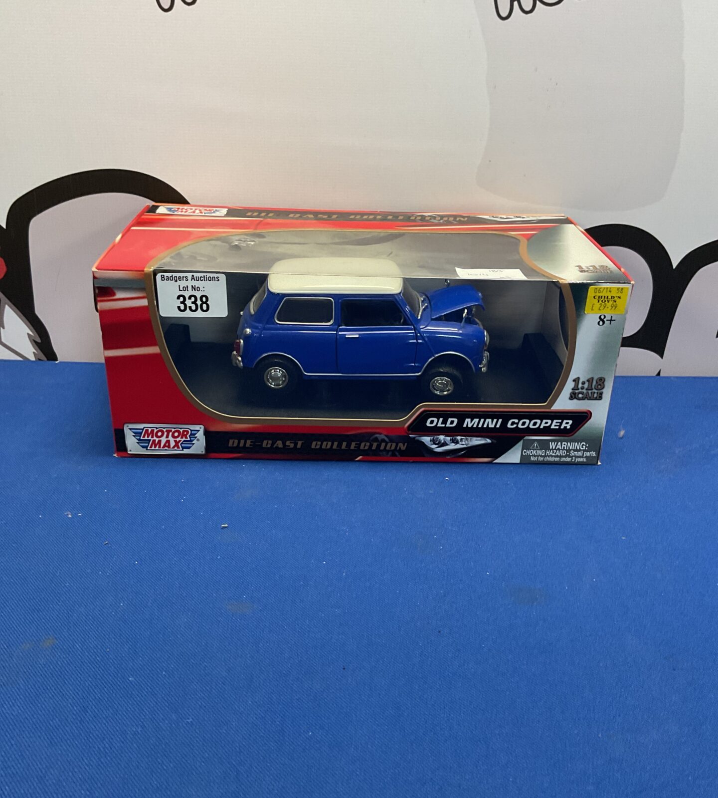 Boxed motor max diecast collection old mini cooper