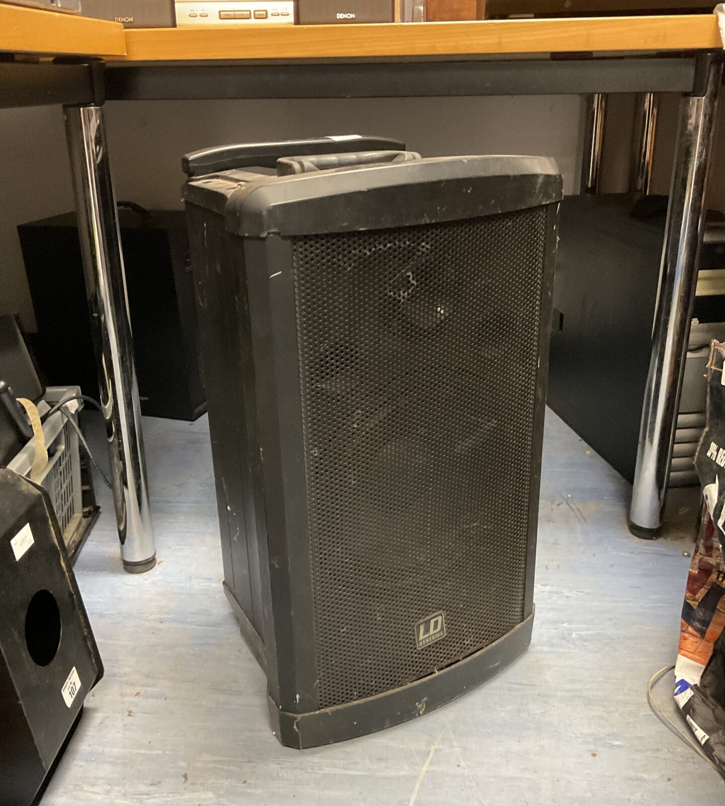 Ld systems roadman 102t series portable pa speaker with built in cassette & cd player