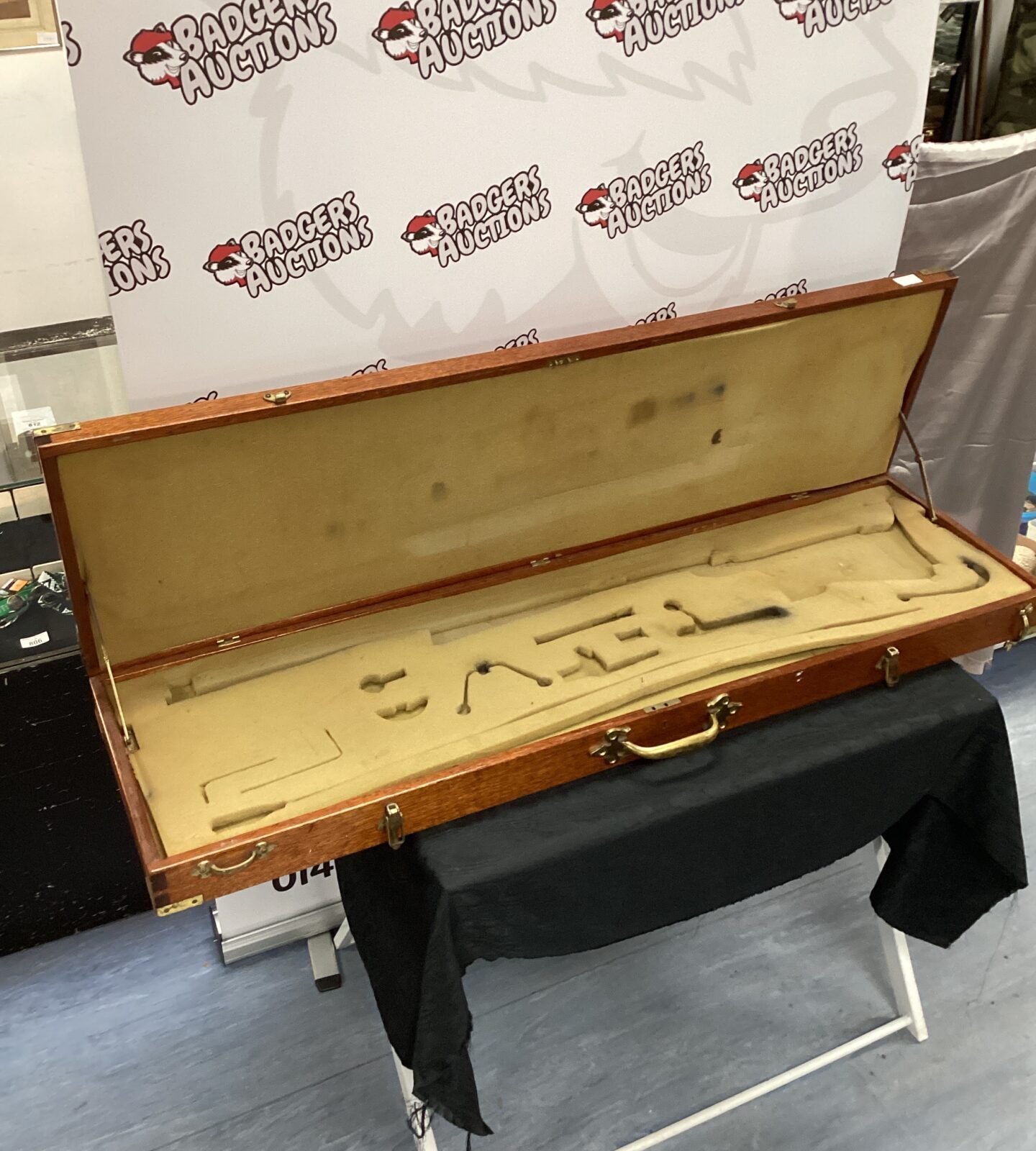 Wooden Gun Case with lining - Image 2