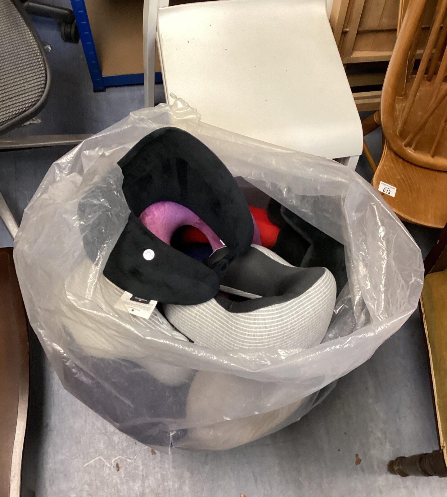 Bag of neck cushions