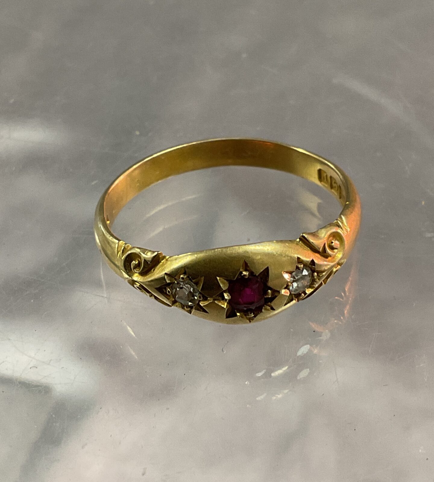 18ct yellow Gold diamond and ruby ring size x 5.2g gross
