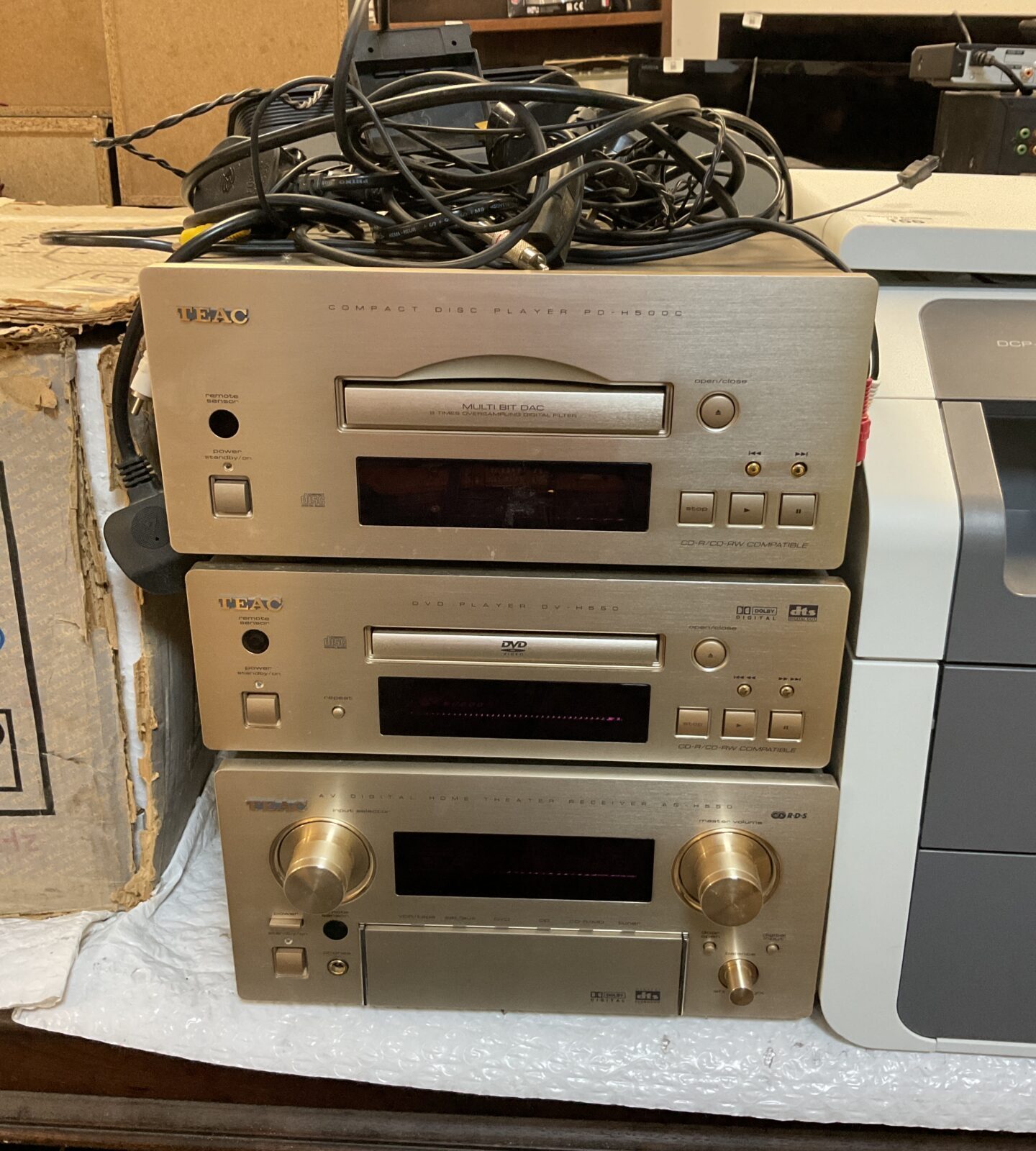 Teac hifi system with ag-h550 theatre receiver