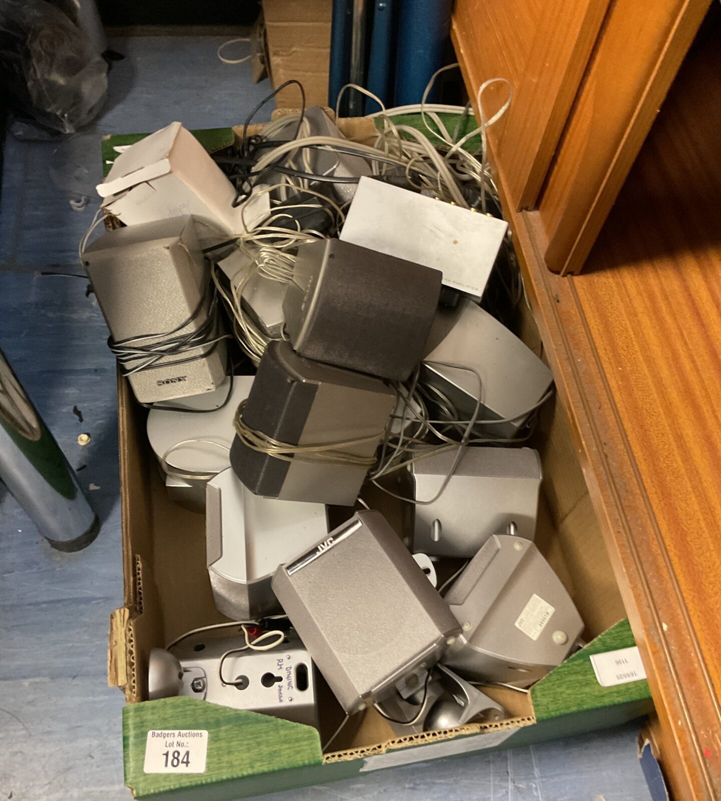 Lrge box of sony & jvc satellite speakers