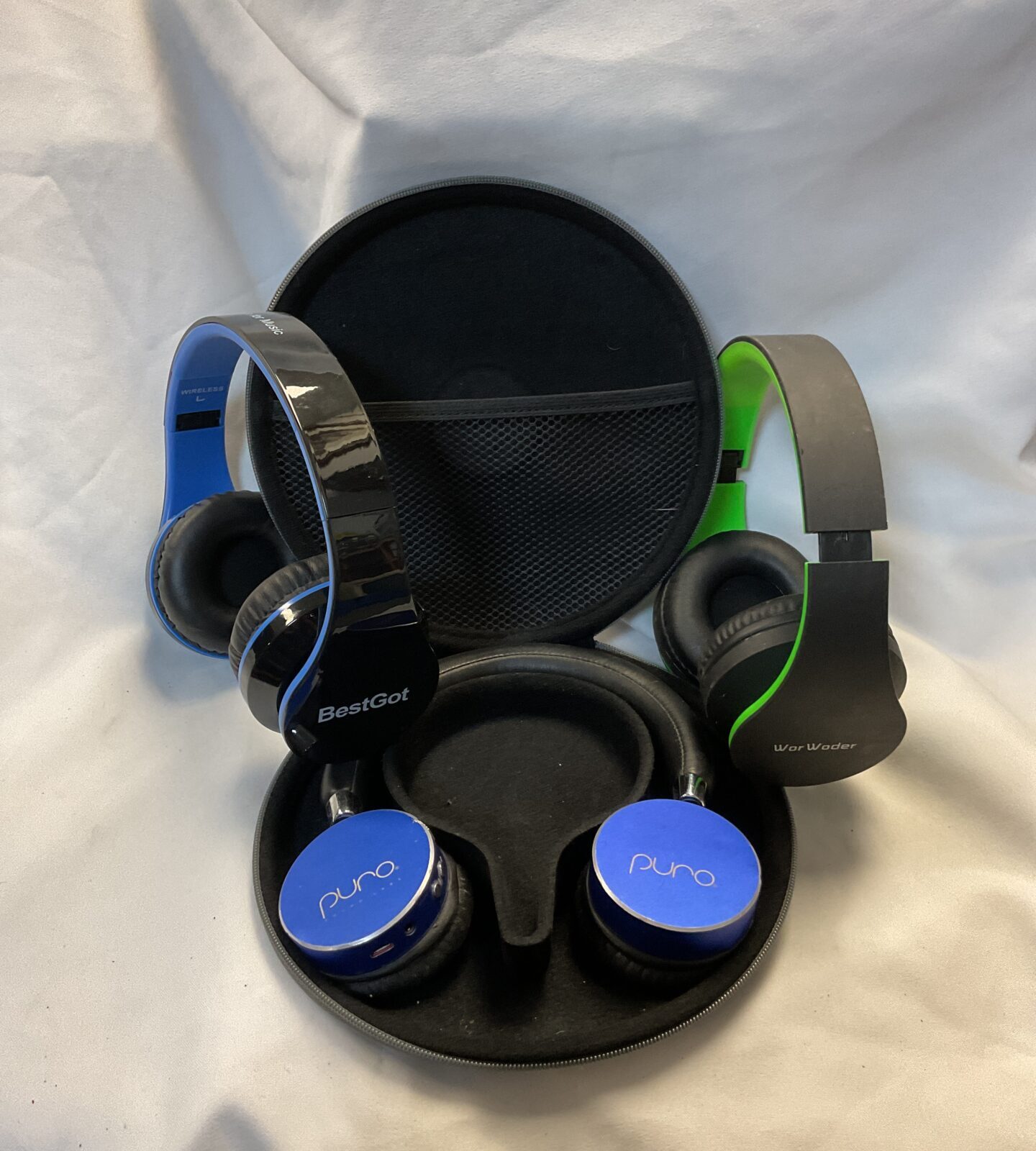 Three pairs of Bluetooth headphones inc puro