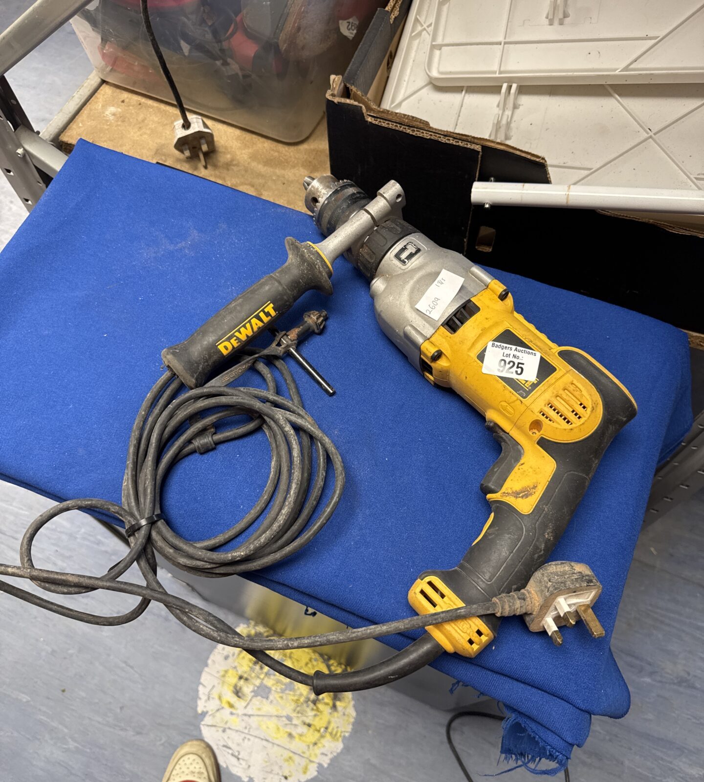 Dewalt hammer drill - working