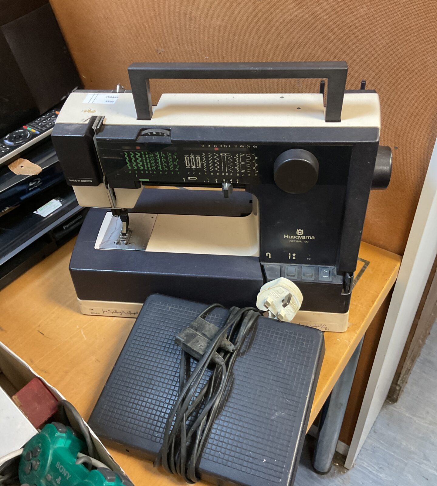 Husqvarna optima 190 sewing machine
