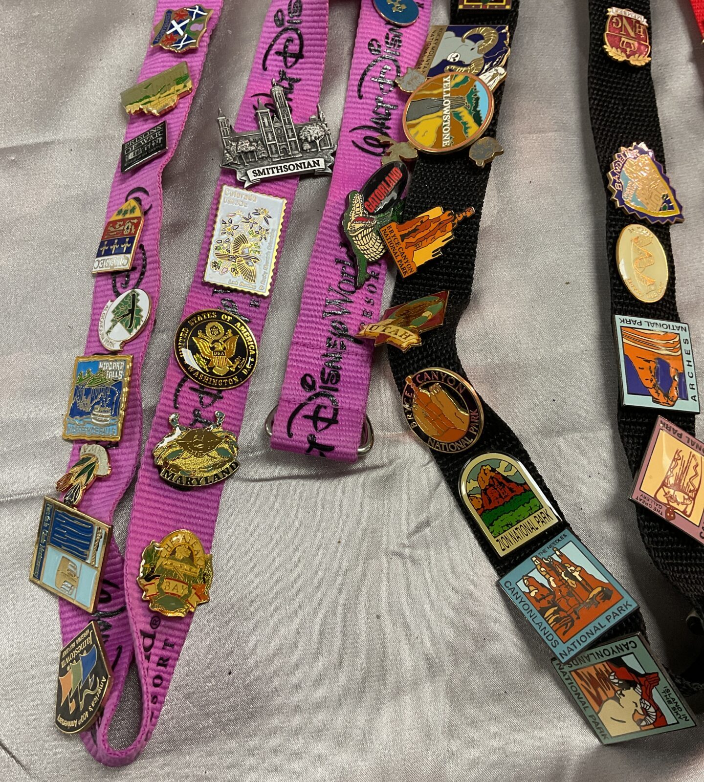 Three lanyards Withnover 50 Enamelled pin badges Collected over time on trips to the states - Image 2