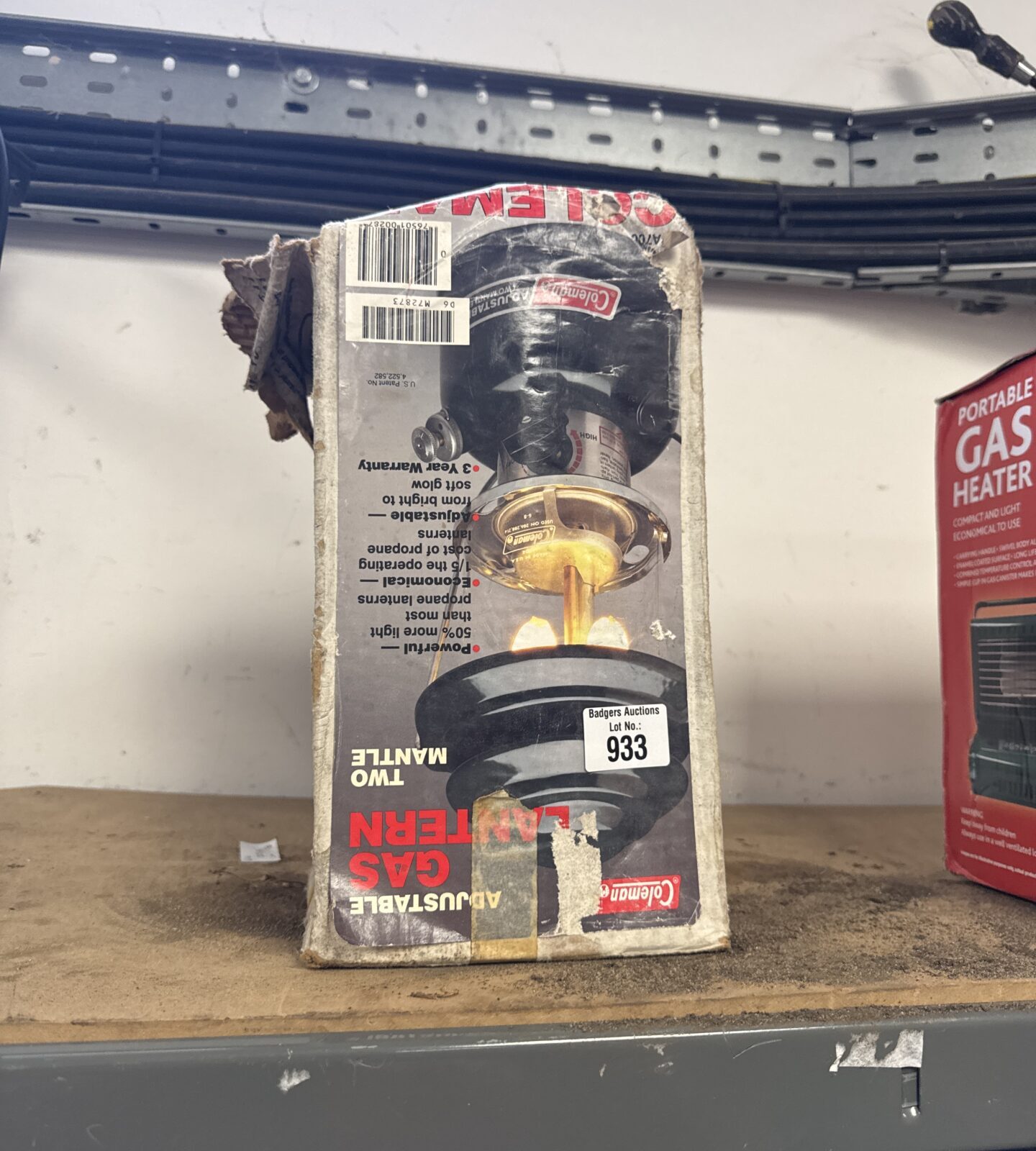 Coleman gas lantern