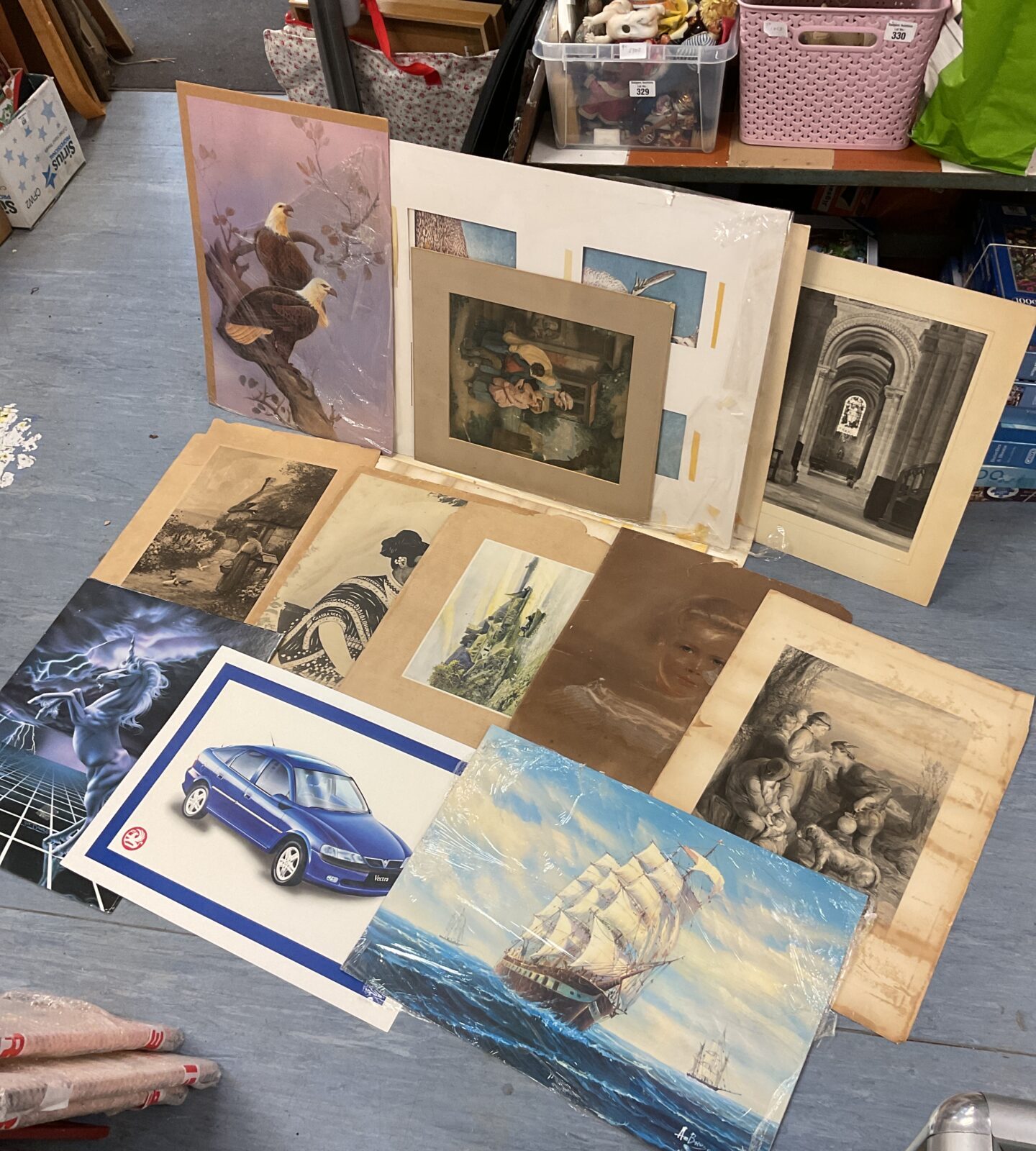Folder full of vintage prints & artwork
