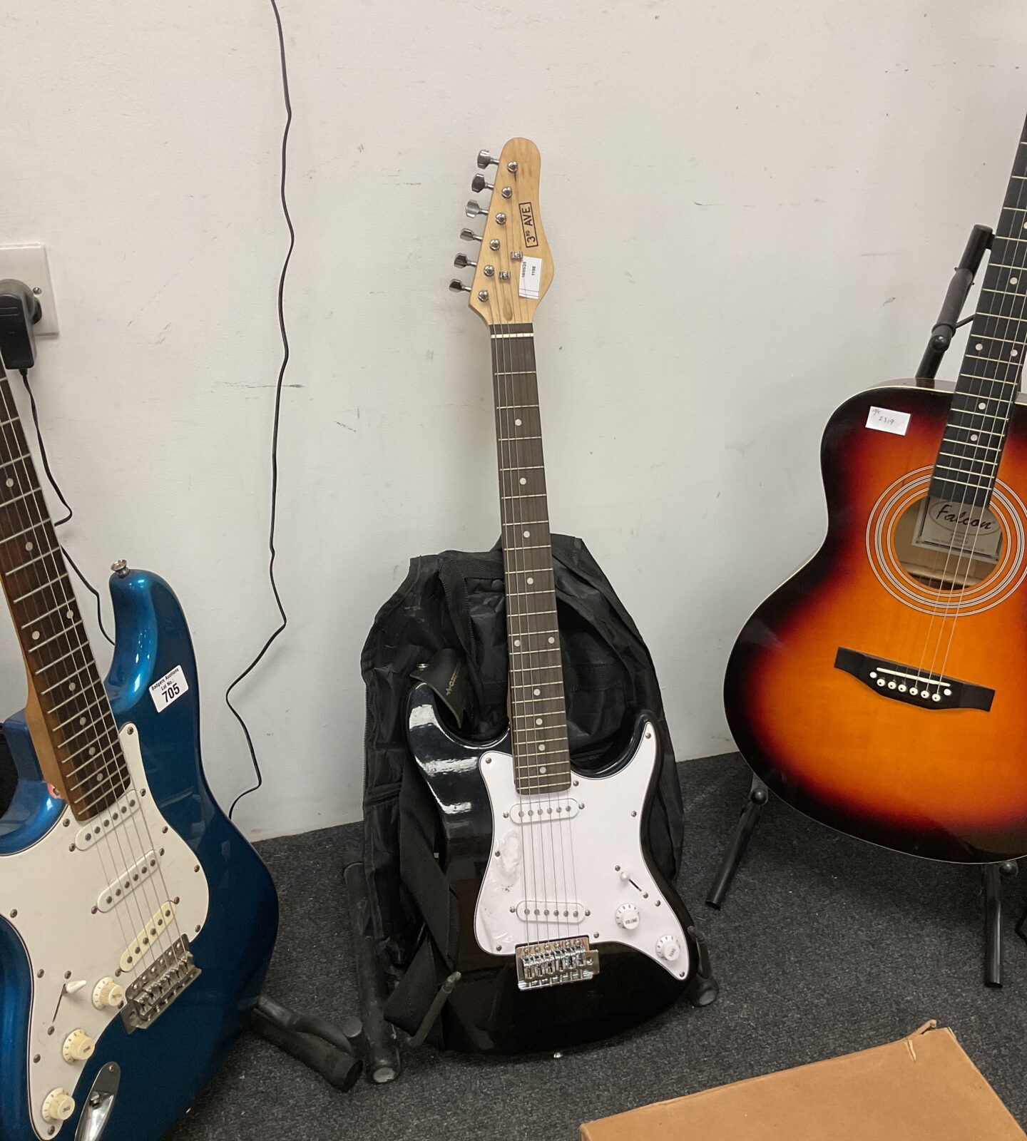 3rd ave black childs electric guitar