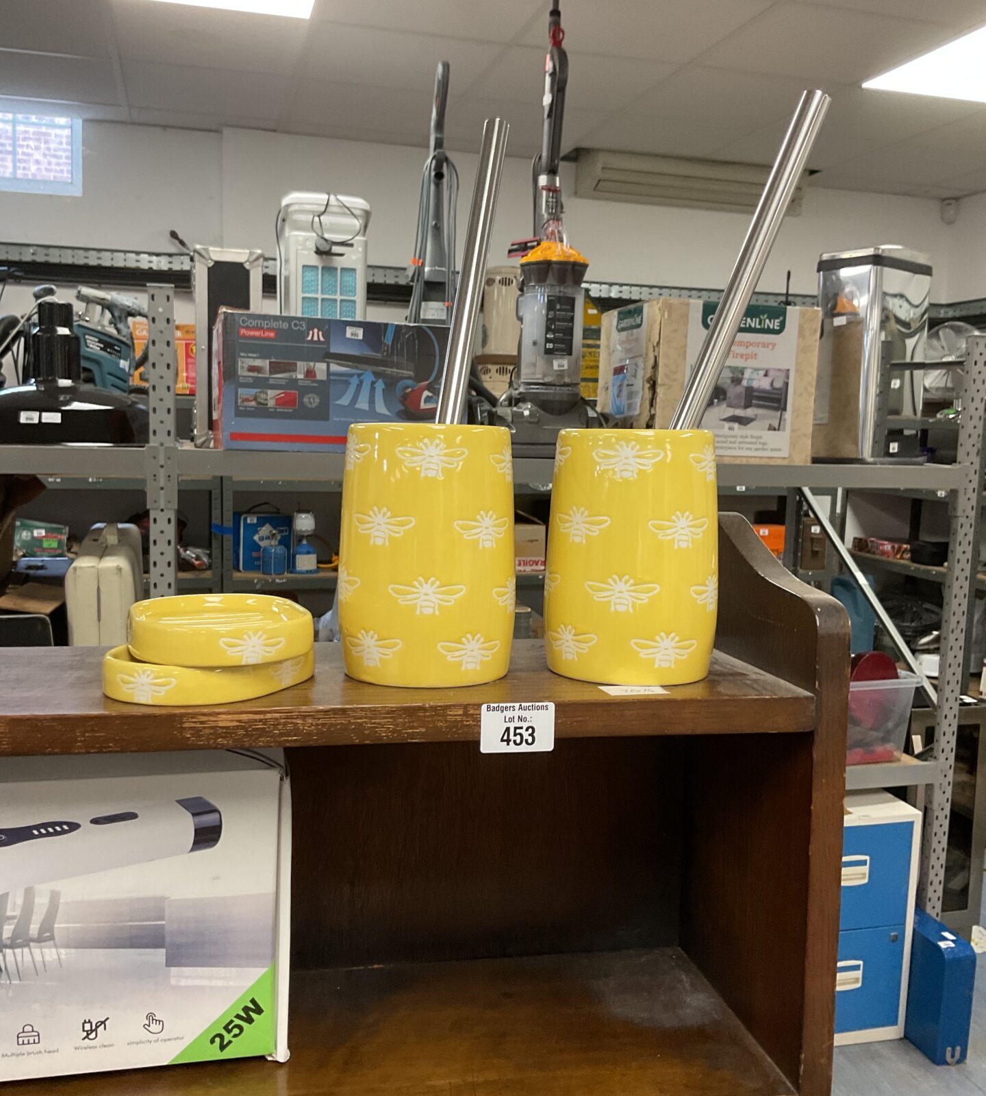 Jhon lewisBee patterned  toilet brushes with bee patterned ceramic soap holders