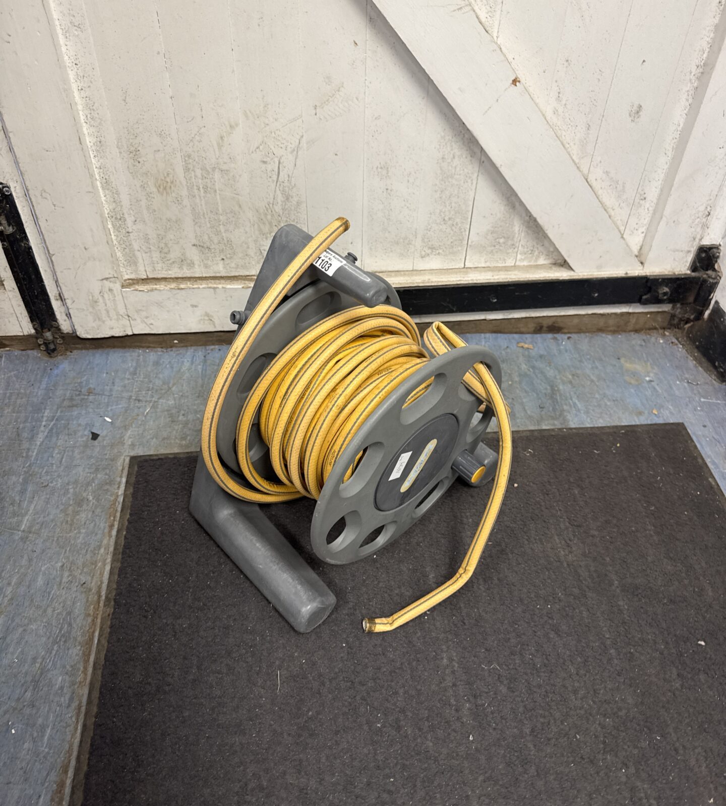 Hozelock garden hose reel