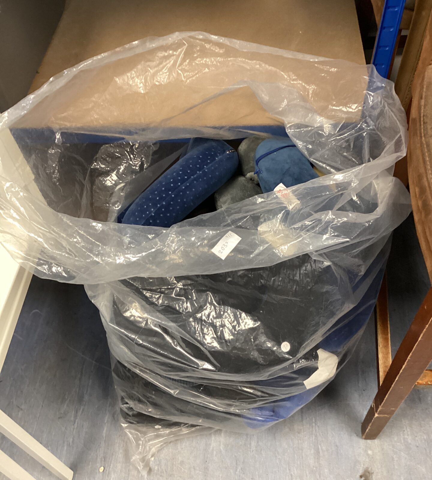 Bag of neck cushions