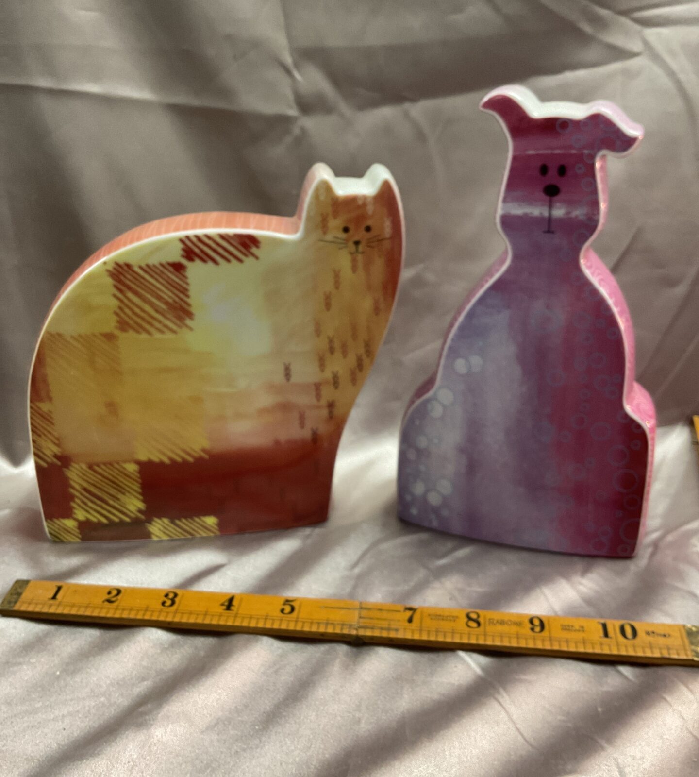 Two Royal Worcester Flatmates Oscar the cat and Bella the dog