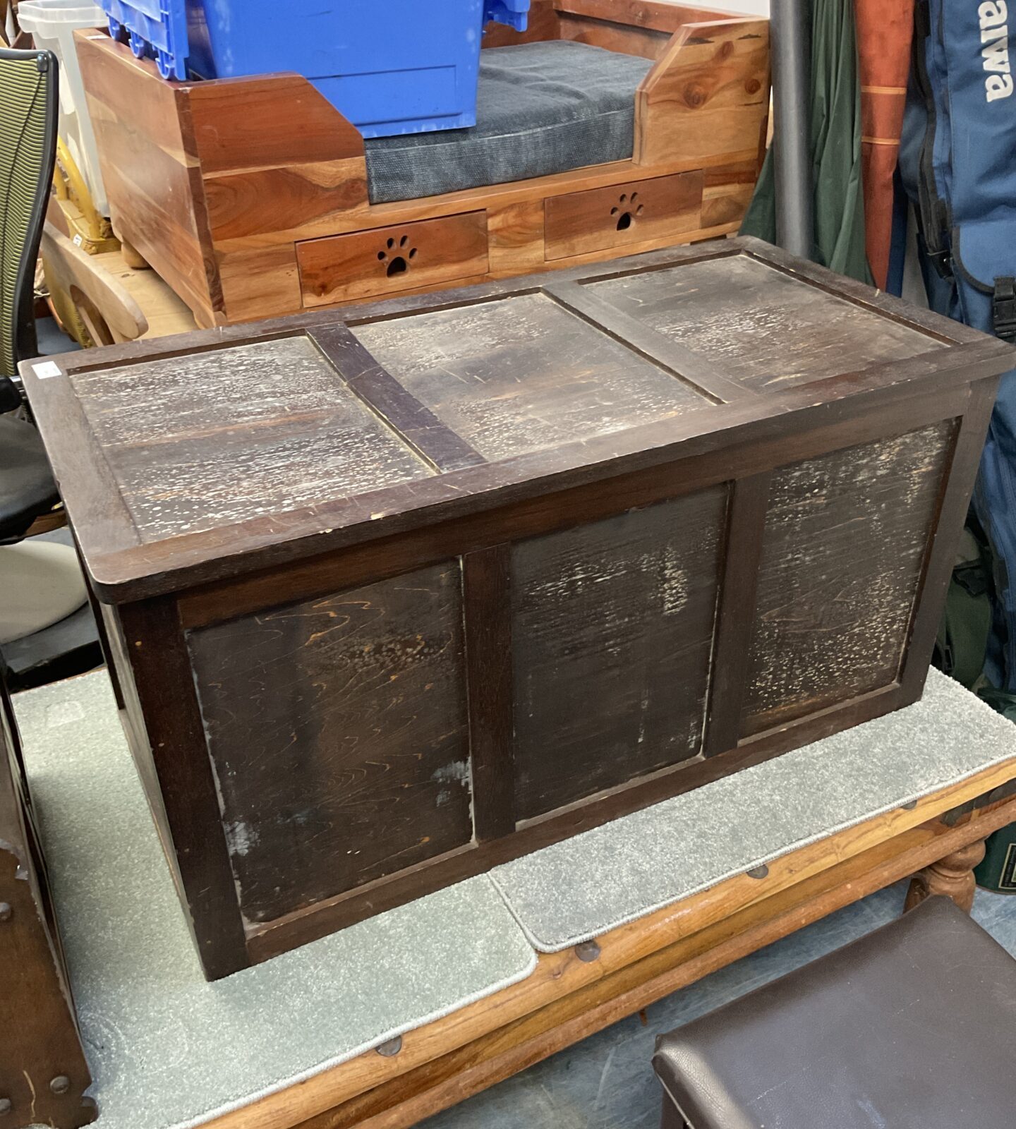 Vintage blanket chest