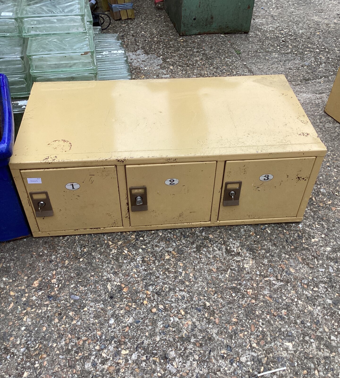 Set of metal lockers