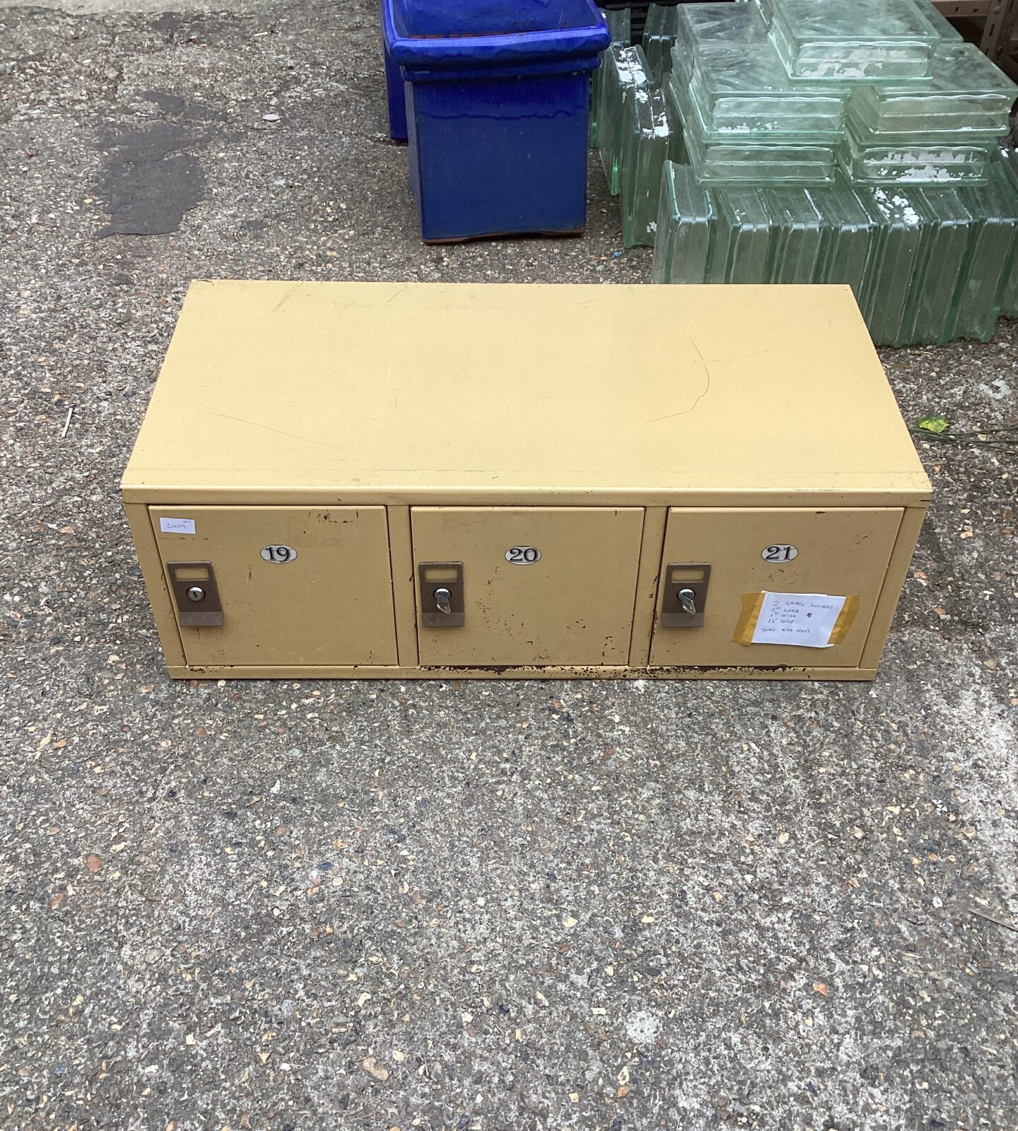 Set of metal lockers