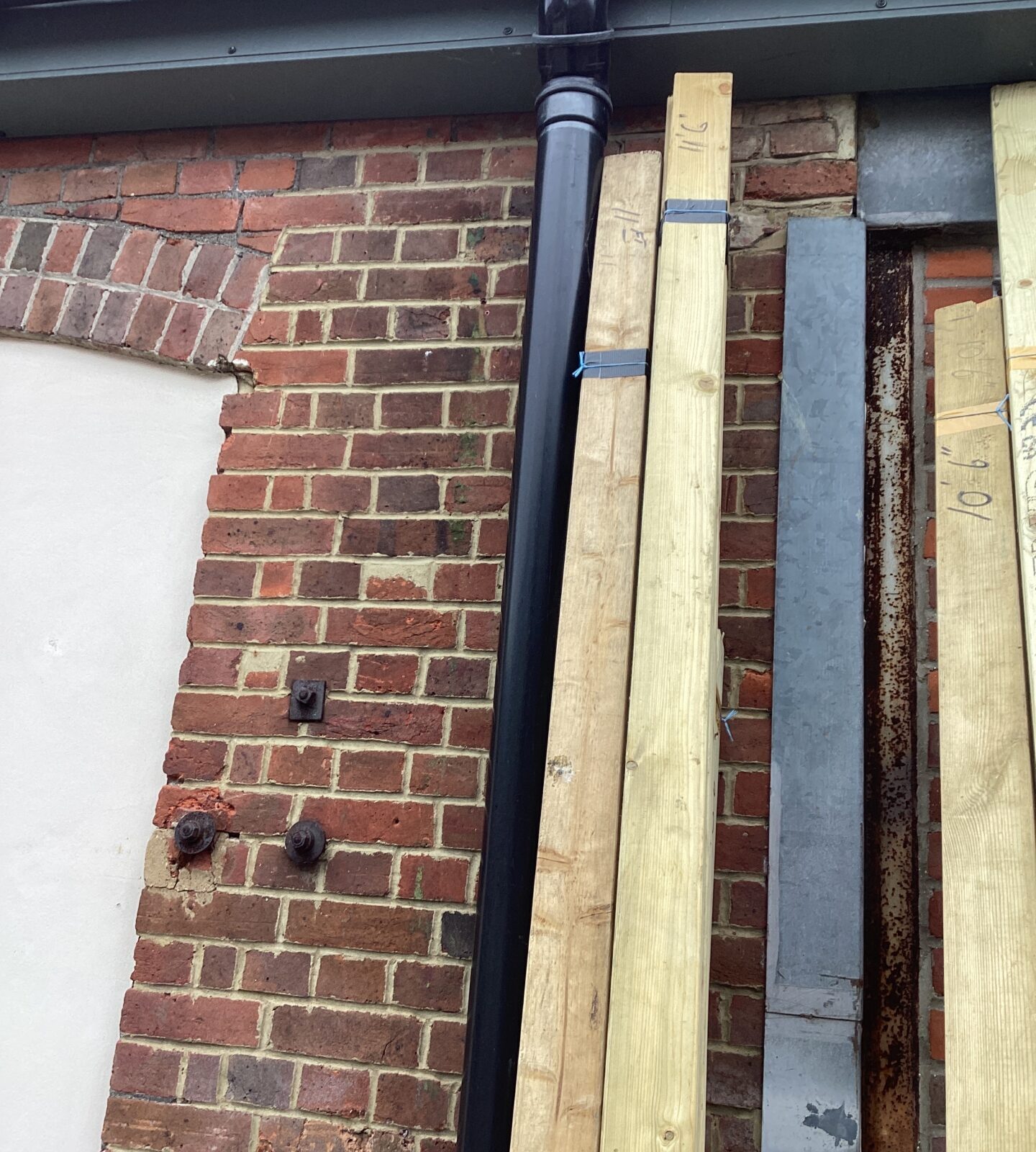Three bundles of 11’ Timber