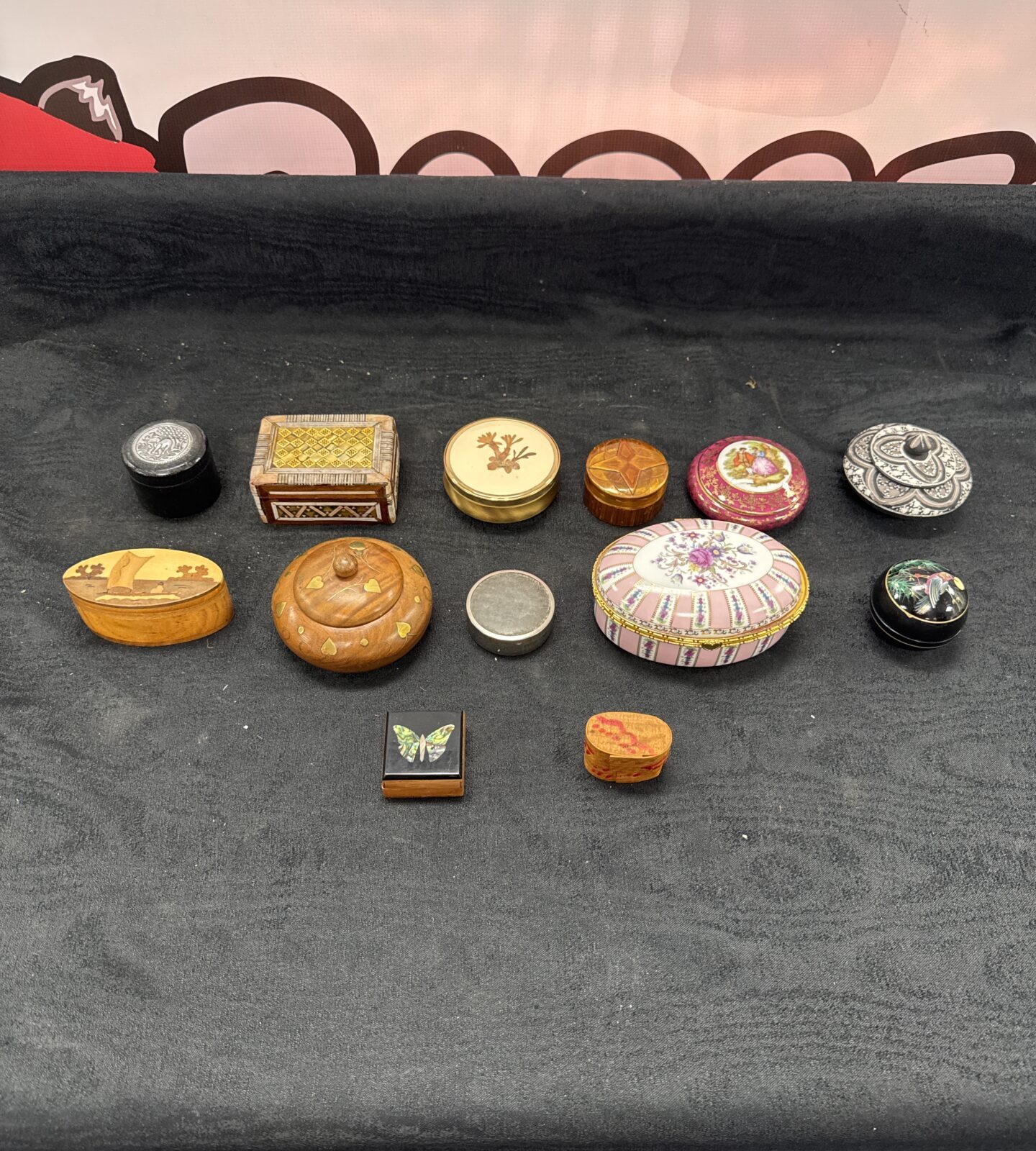 Selection of trinket pots inc limoges & others