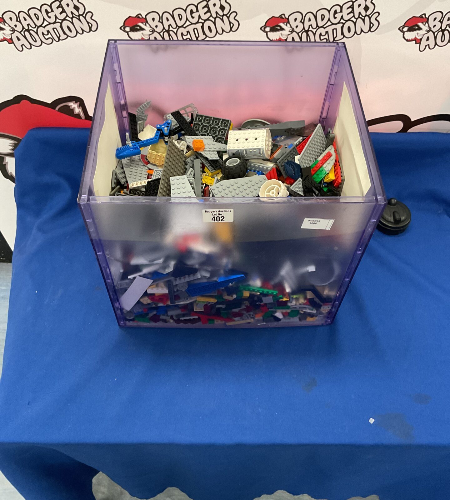 Large box of mixed lego inc star wars