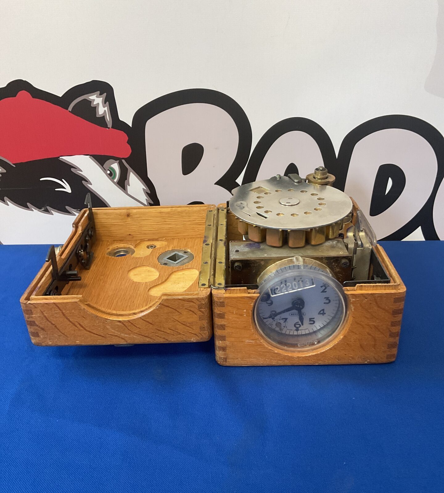 Benzing german made pigeon racing clock