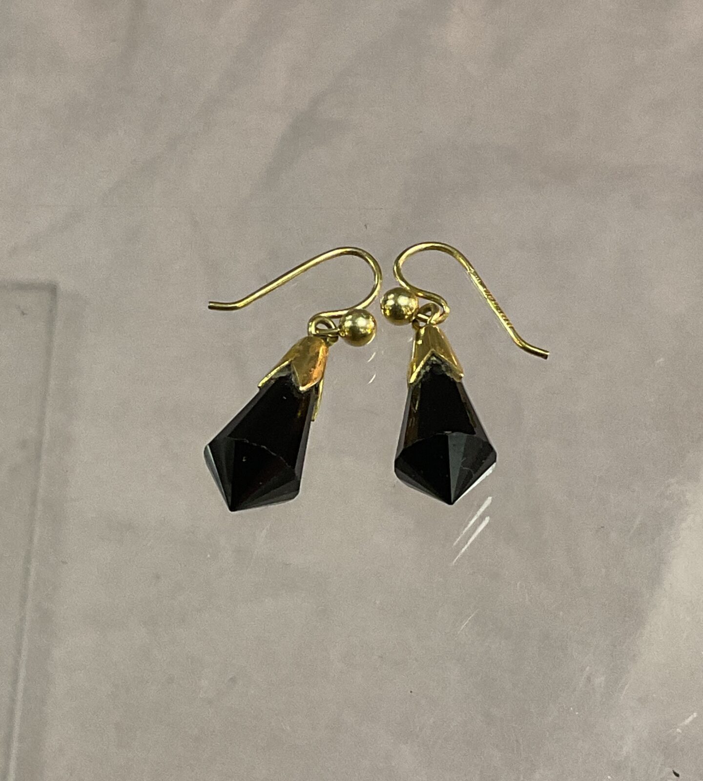 Pair of 9ct Yellow gold drop earrings