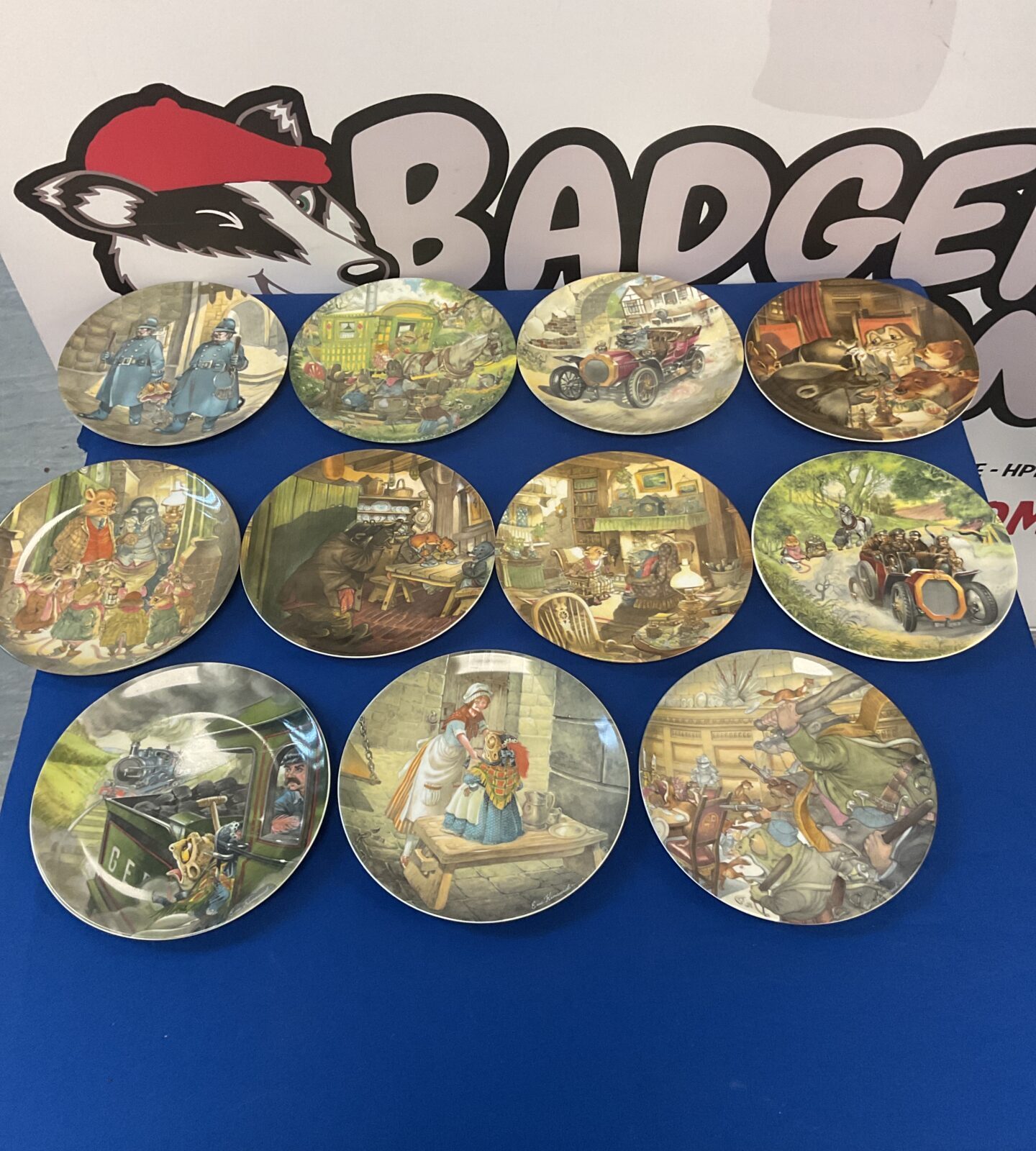 Set of Wedgwood wing in the willows collectors plates