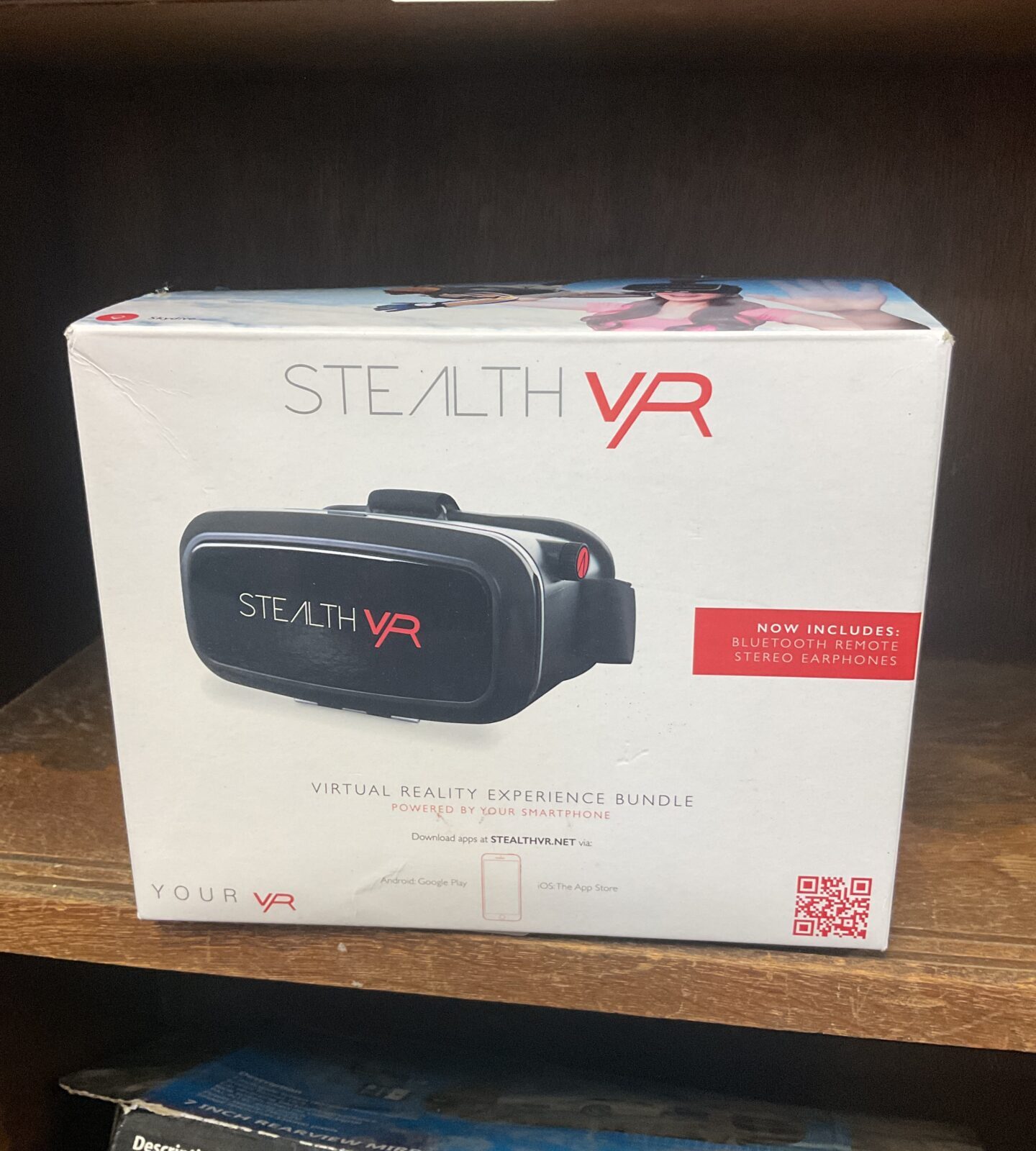 Stealth vr headset
