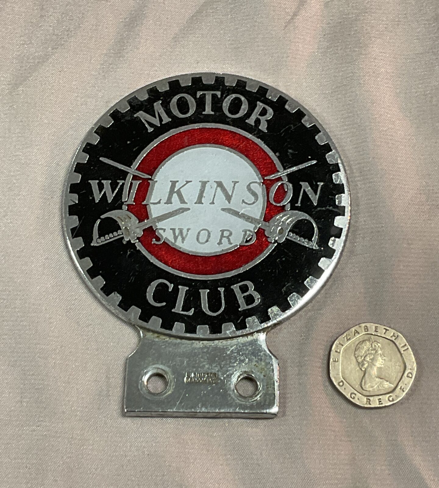 Classic Car Wilkinson Sword Motor Club Grille Badge