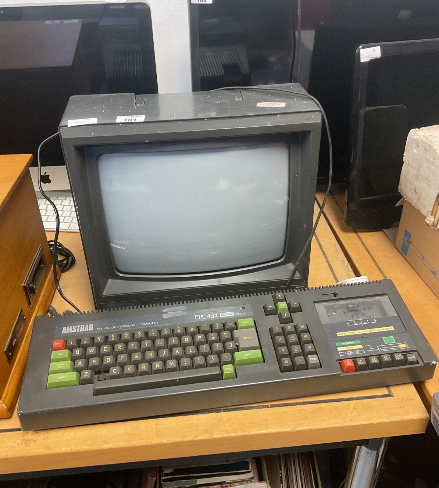 Amstrad cpc 464 computer with monitor