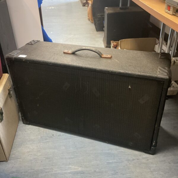 Large double 12” speaker cabinet