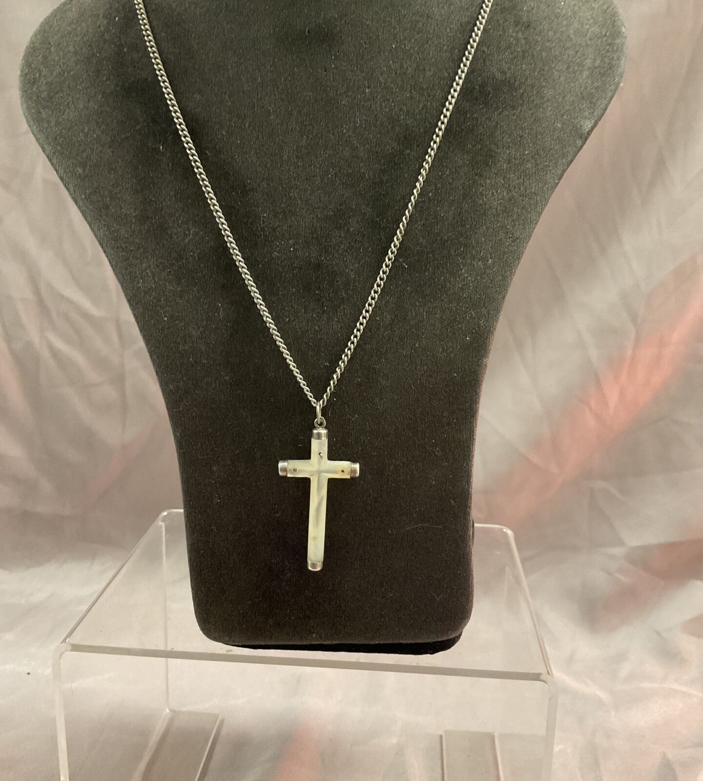 Mother of Pearl Cross pendant 22” necklace