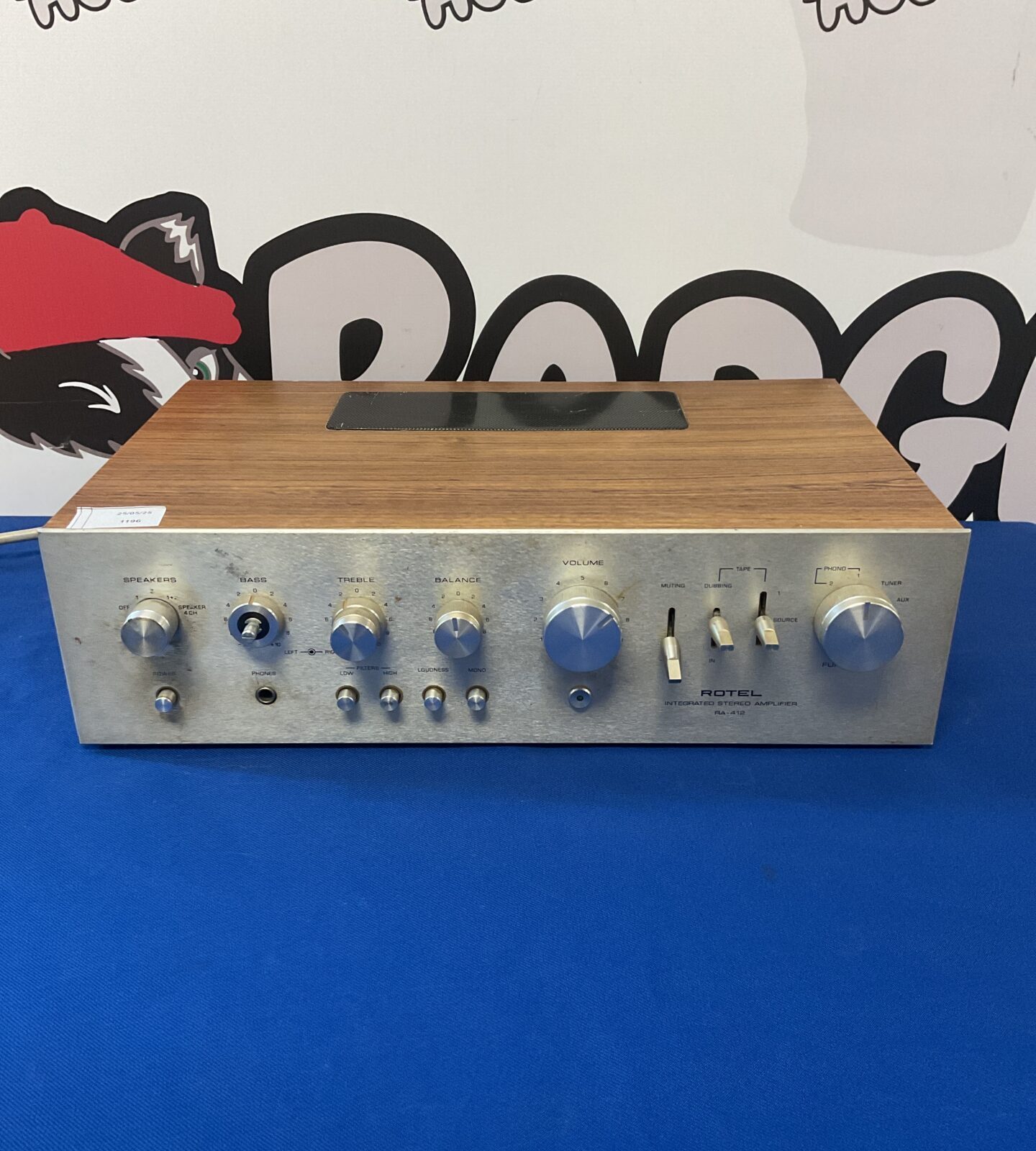 Rotel ra-412 stereo amplifier