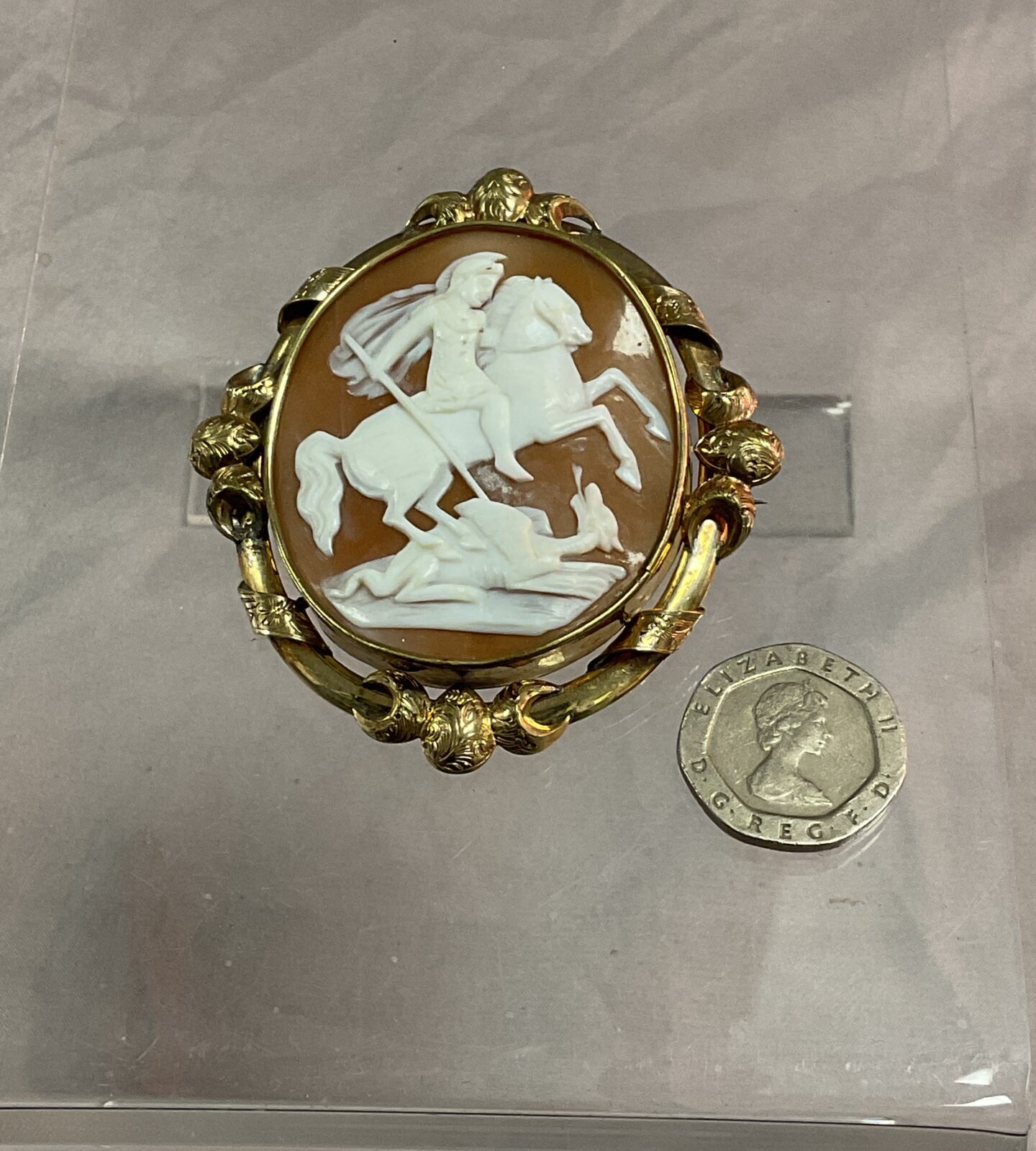 Large yellow Metal St George and the Dragon cameo pendant/ brooch
