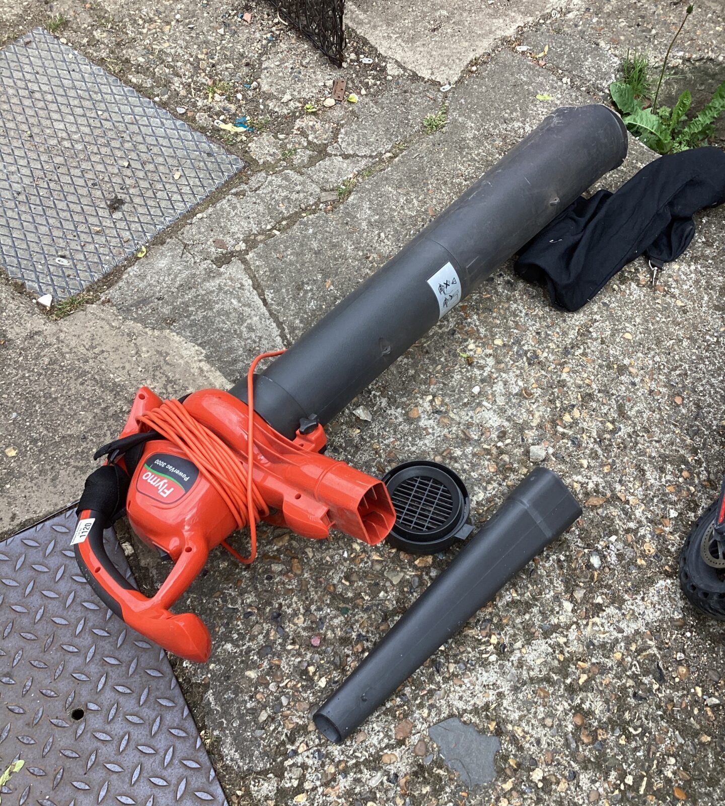 Flymo powervac 3000 tested & working