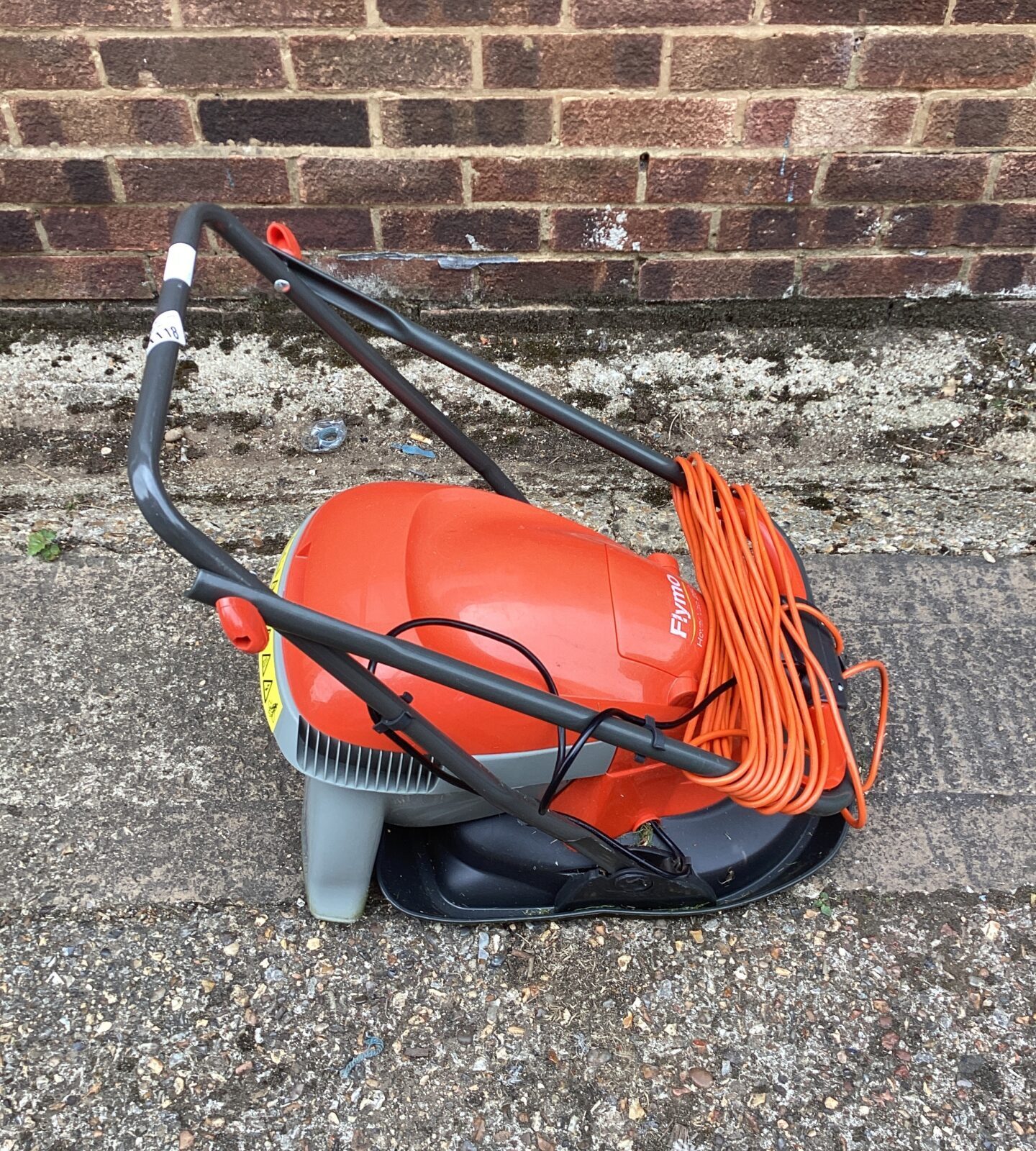 Flymo hover vac 250