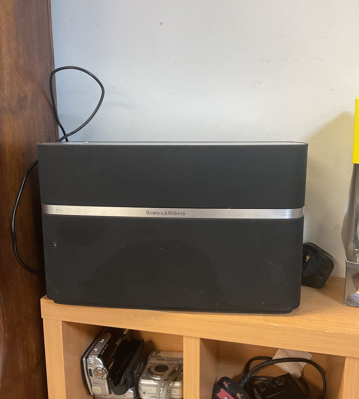 Bowers & wilkins a5 wireless music system