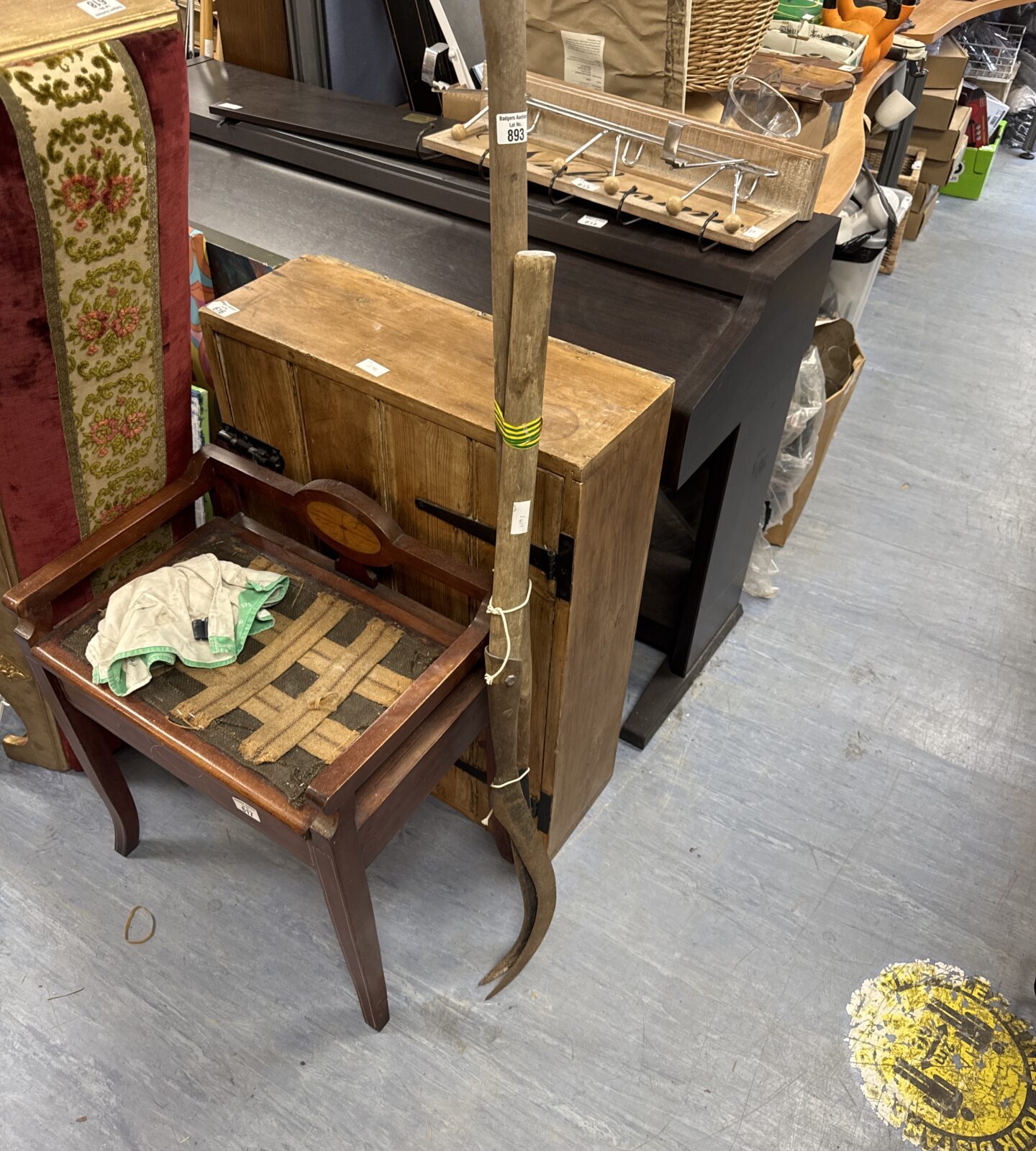 Pair of vintage scythes