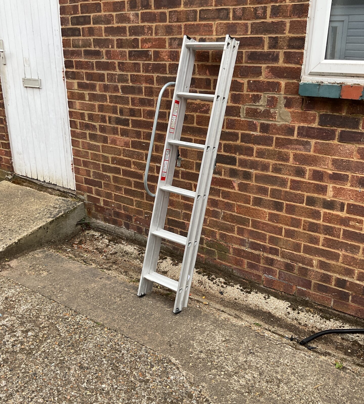 Aluminium loft ladder