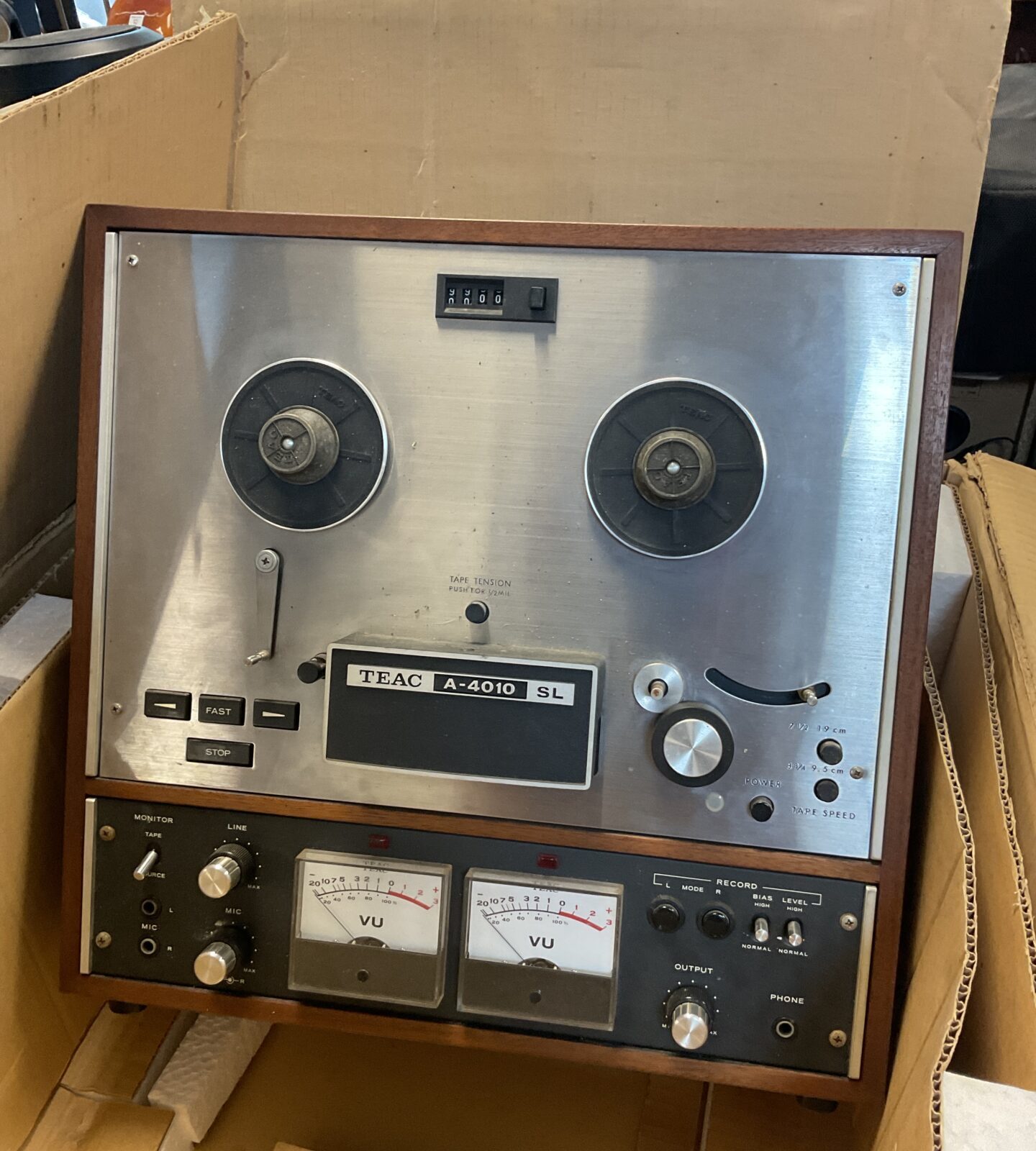 Teac a-4010 sl reel 2 reel recorder
