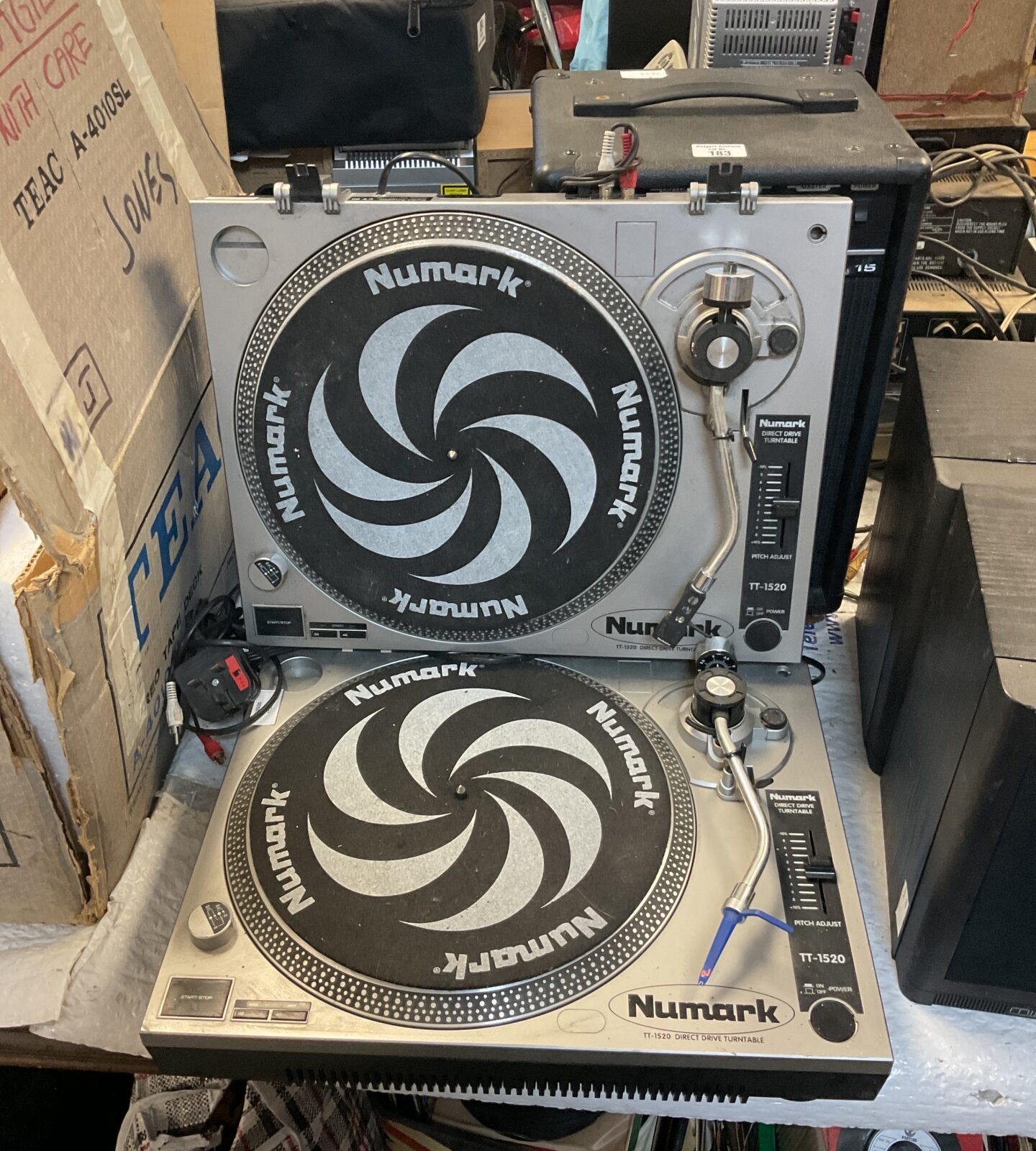 Pair of working numark tt-1520 belt drive turntables