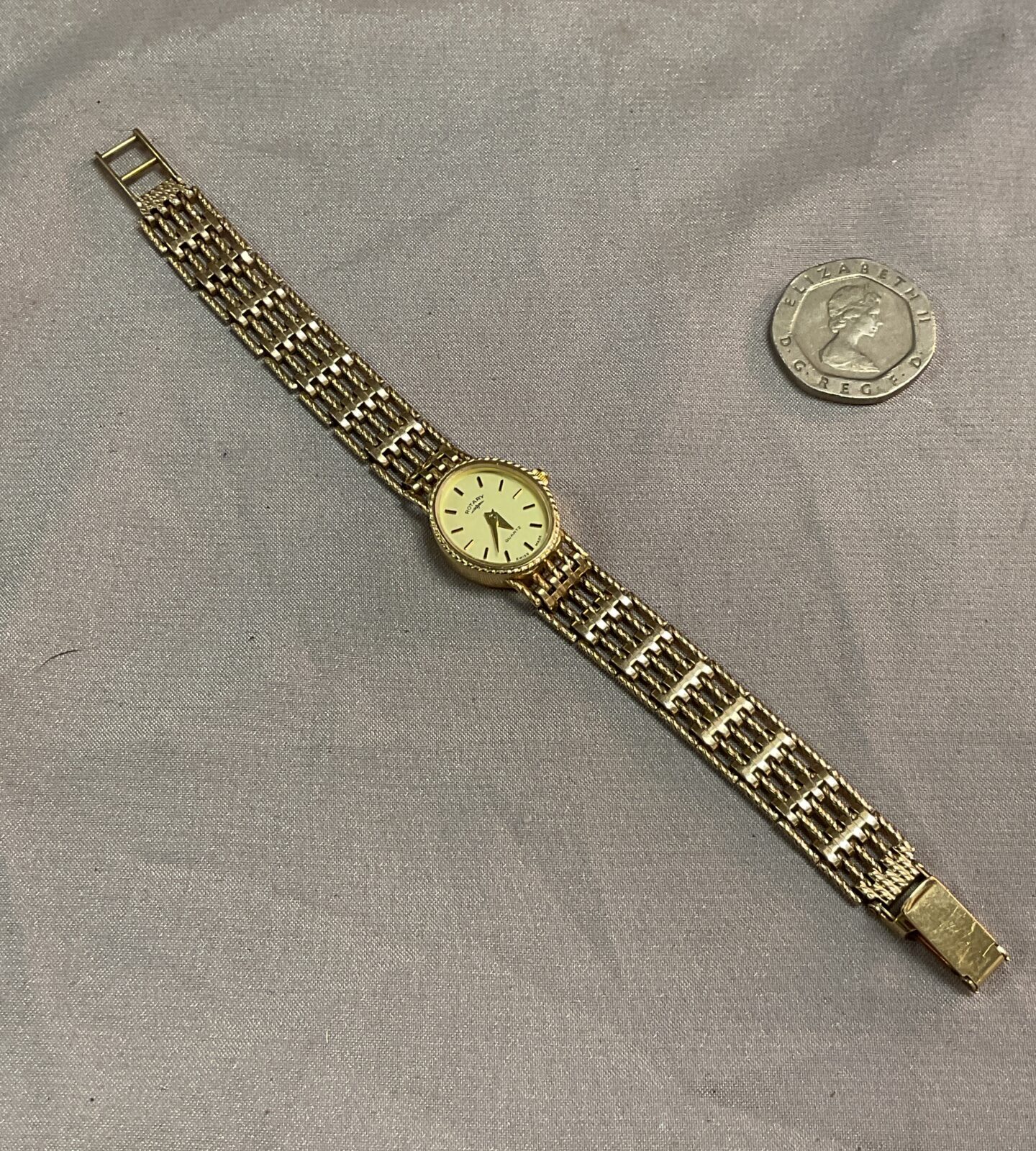 9ct Yellow gold gate link strap rotary ladies wristwatch 14.5g  gross