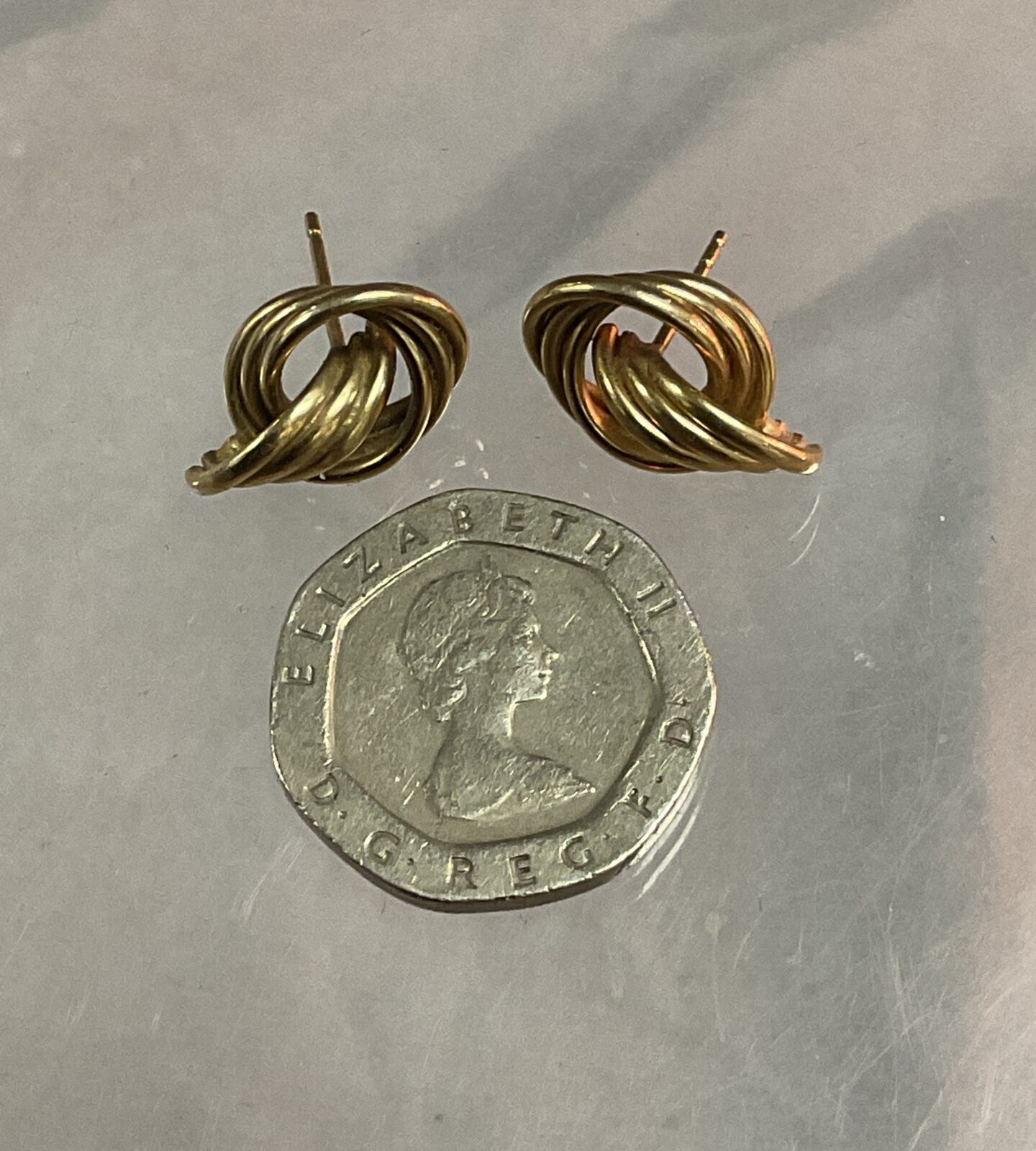 Pair of 9ct yellow gold Earrings 1.45g