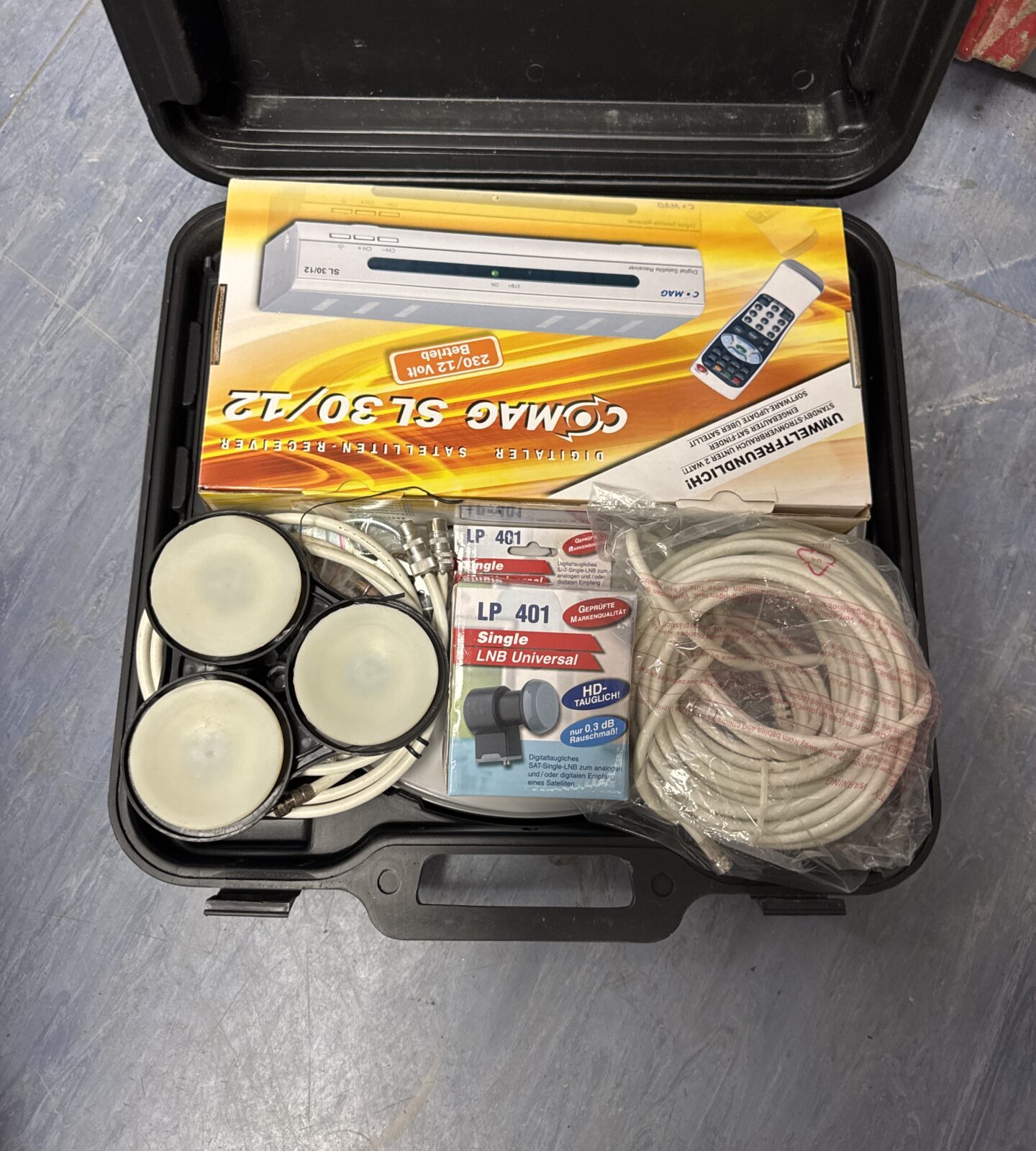 Caravan digital satellite tv kit