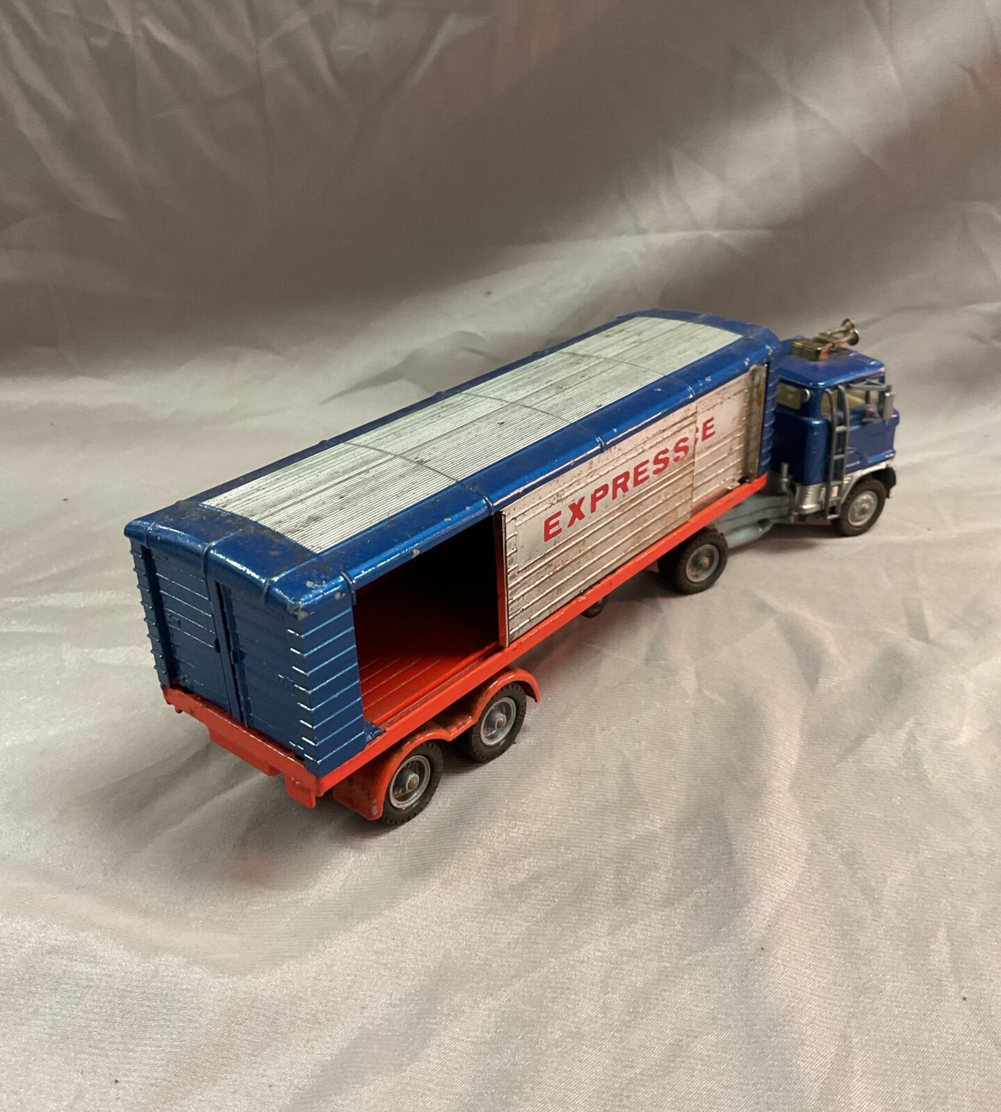 corgi Major express service Articulated ford lorry - Image 2