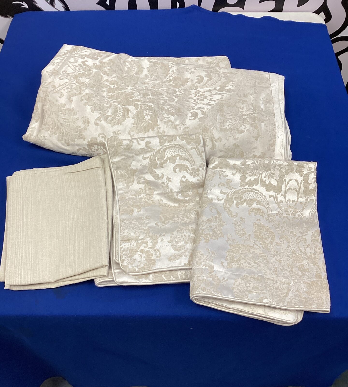 Set of Sanderson bed linen inc duvet for double bed with four pillow cases