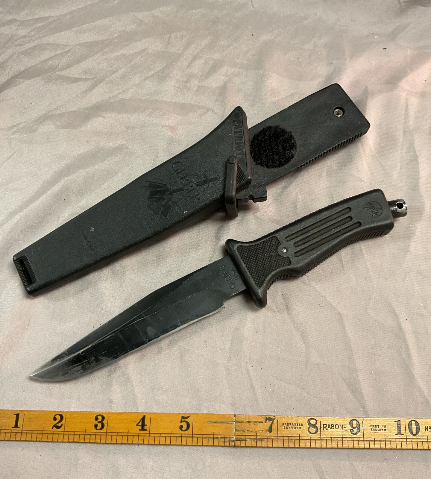 Military Gerber Patriot knife S/n689